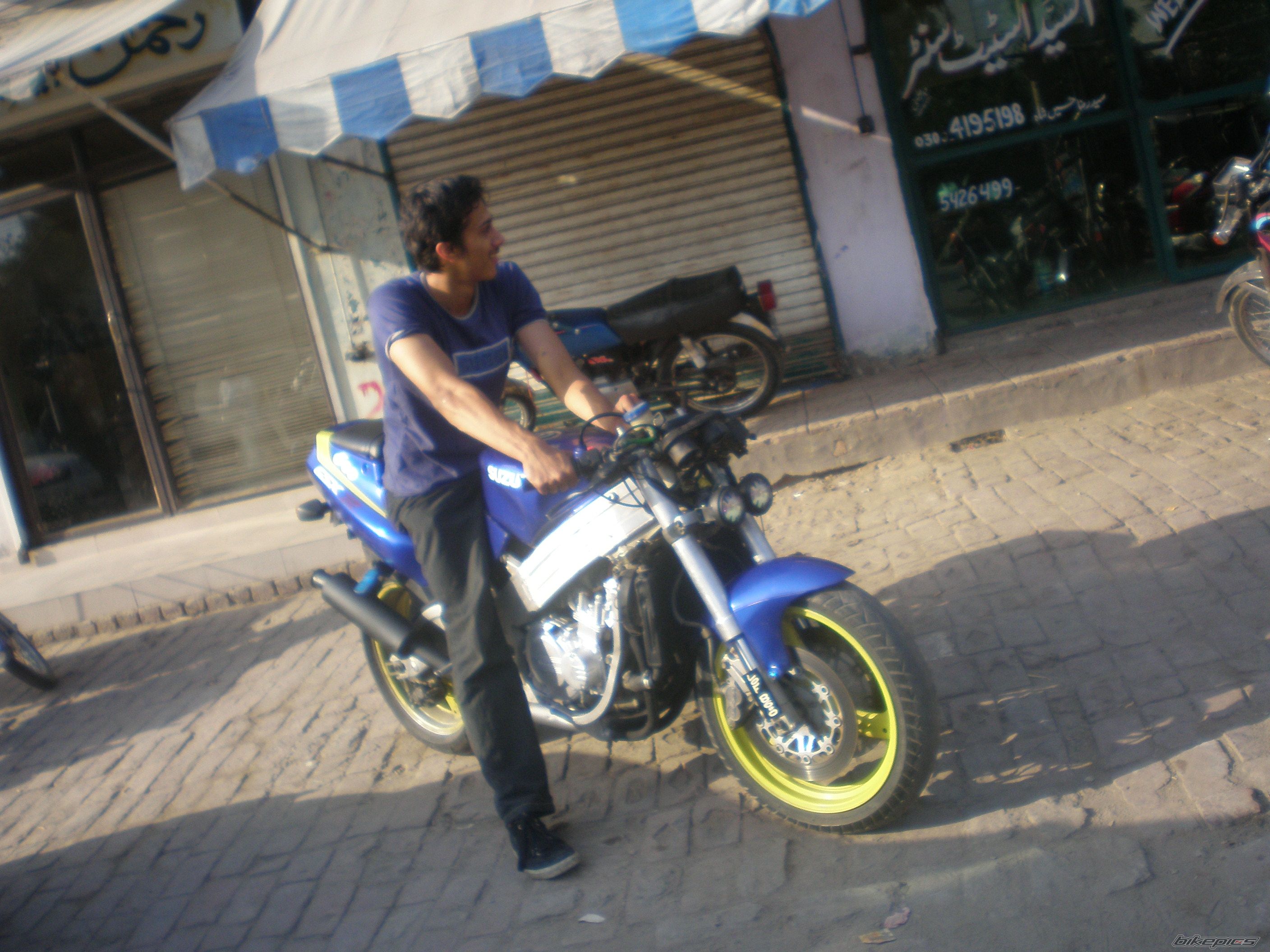 Photo 1636917