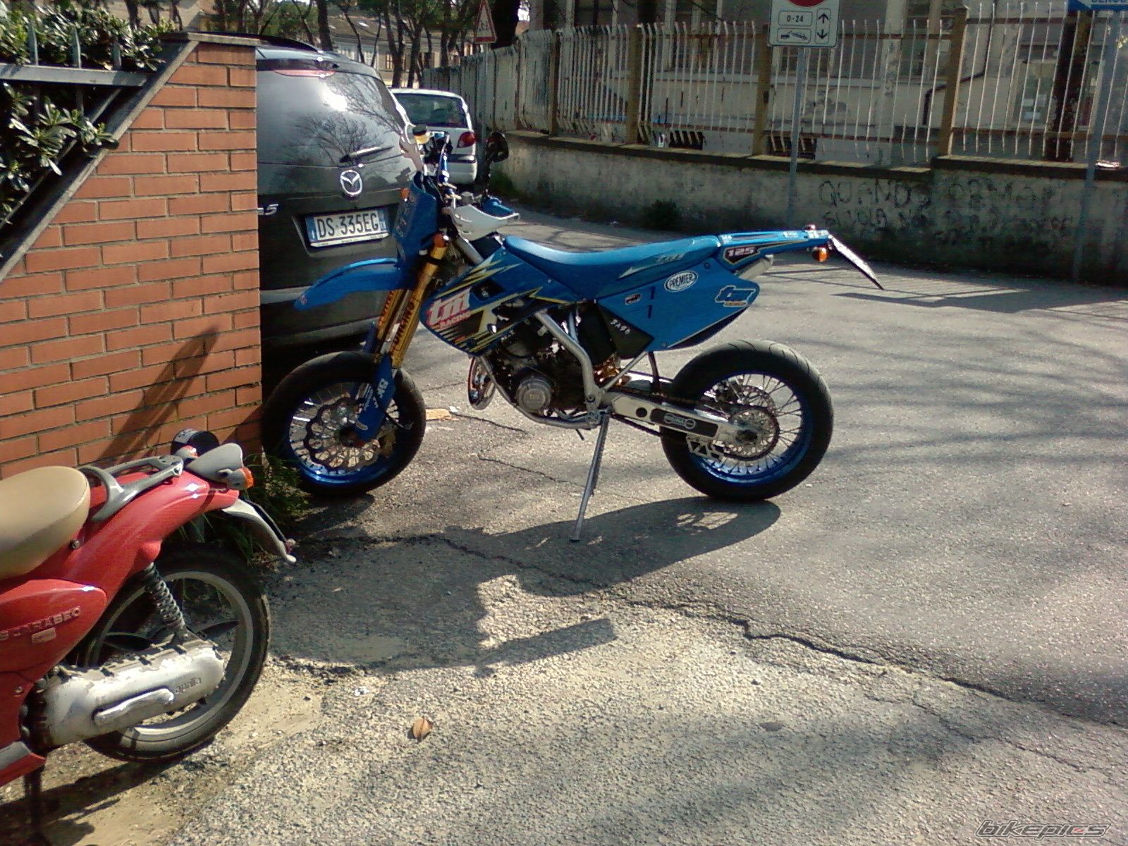 Photo 1636971