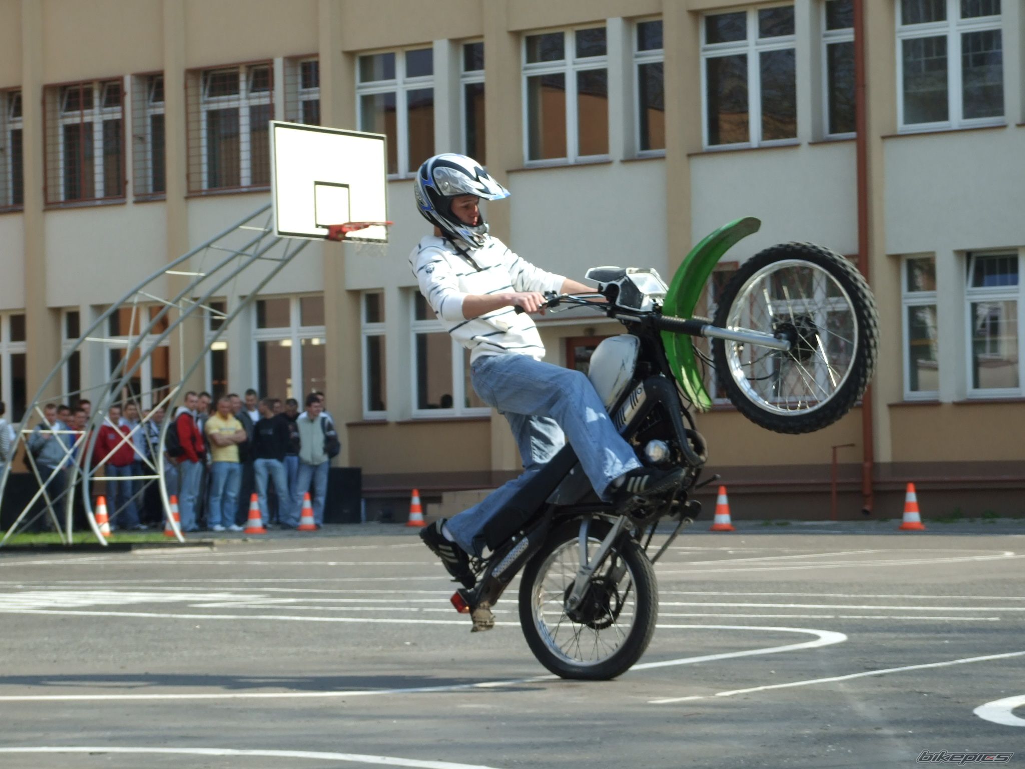 Photo 1637045