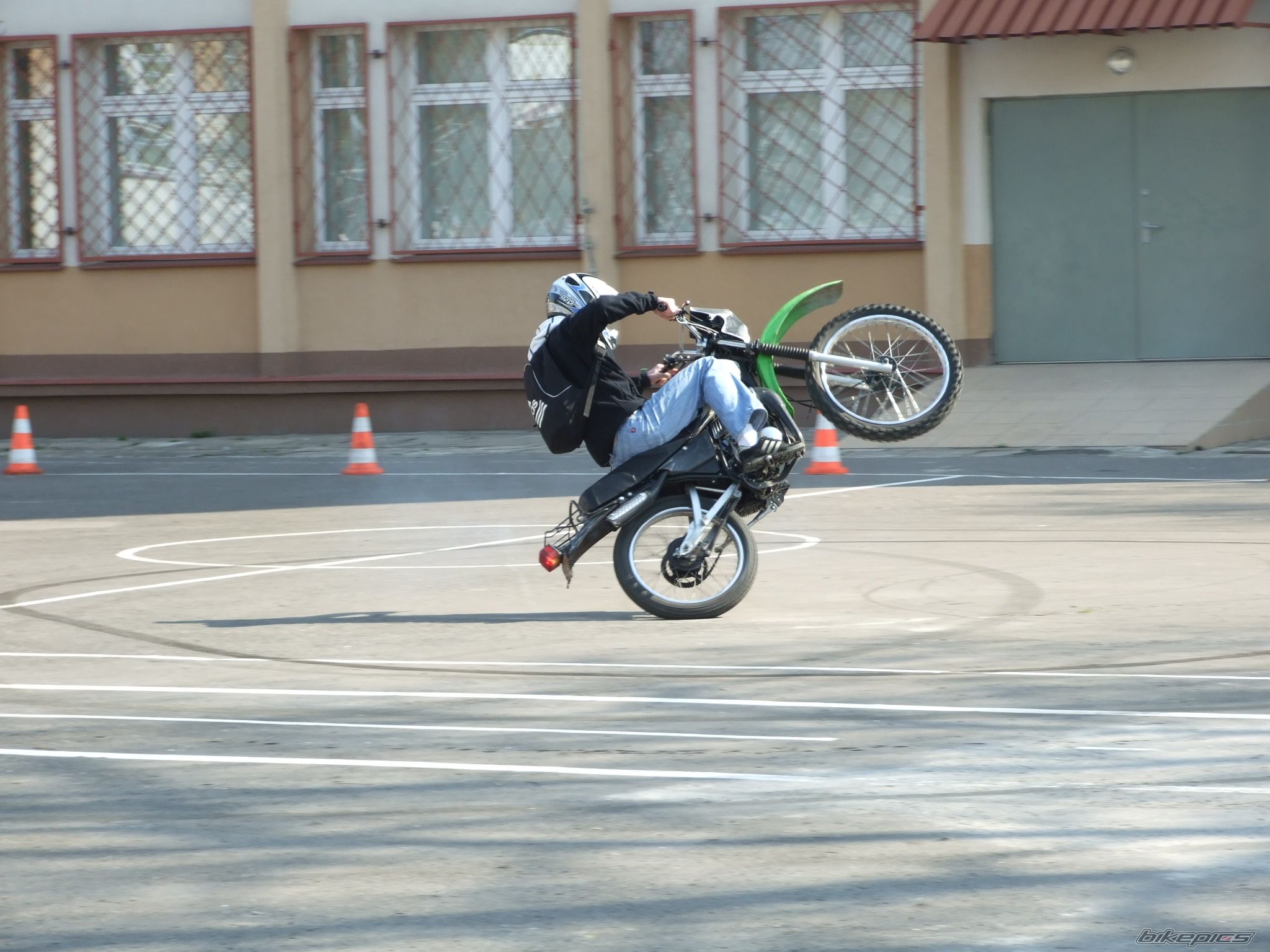 Photo 1637047