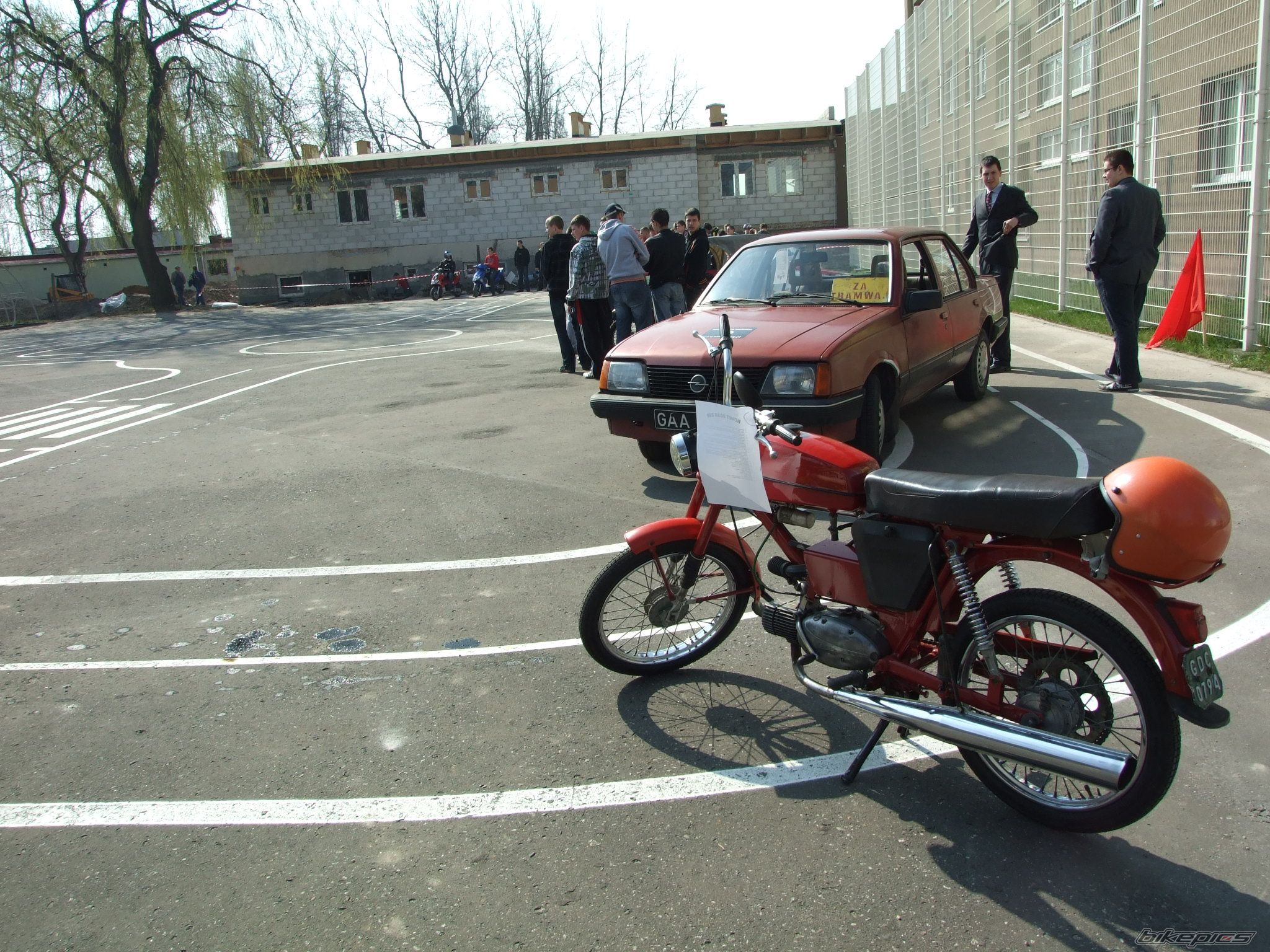 Bike Photo 1637126