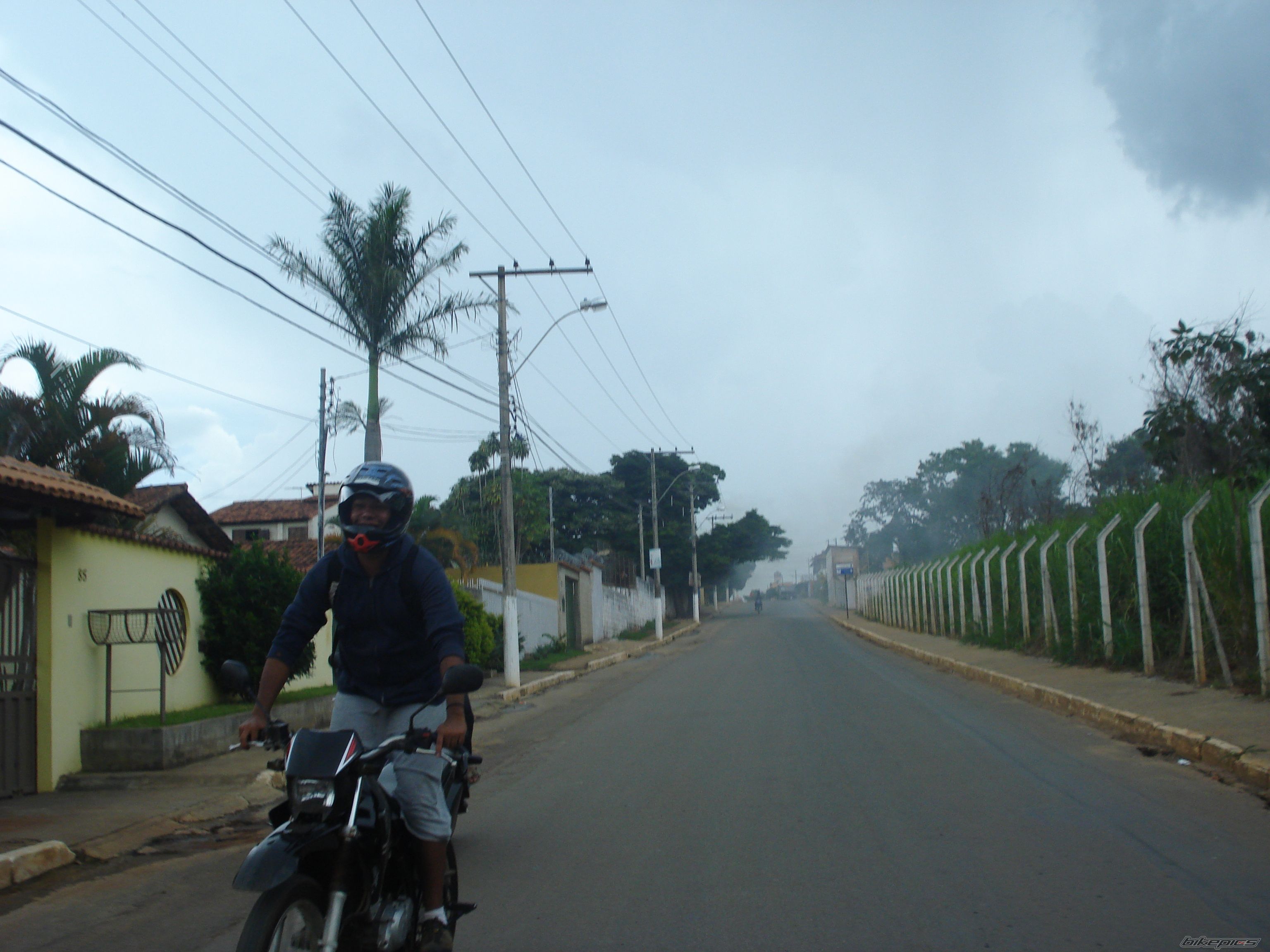Photo 1637183