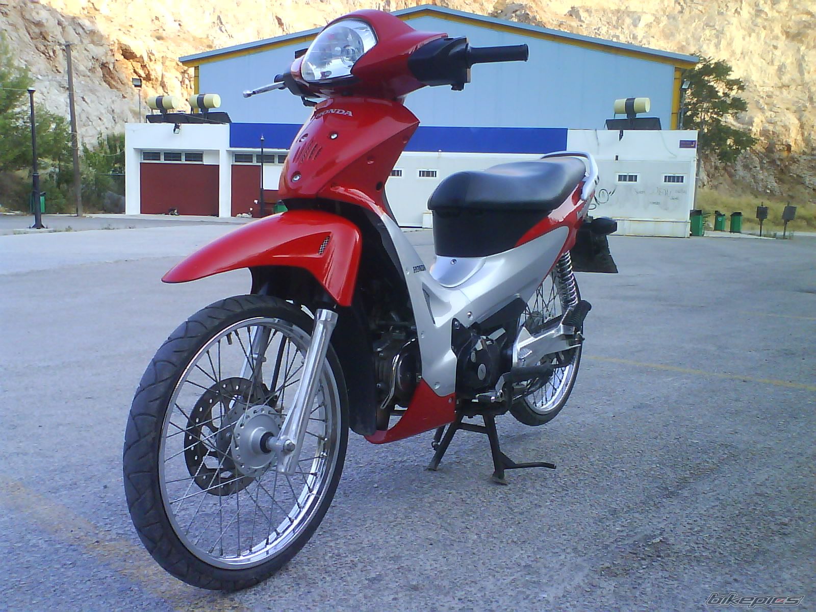 Bike Photo 1637298