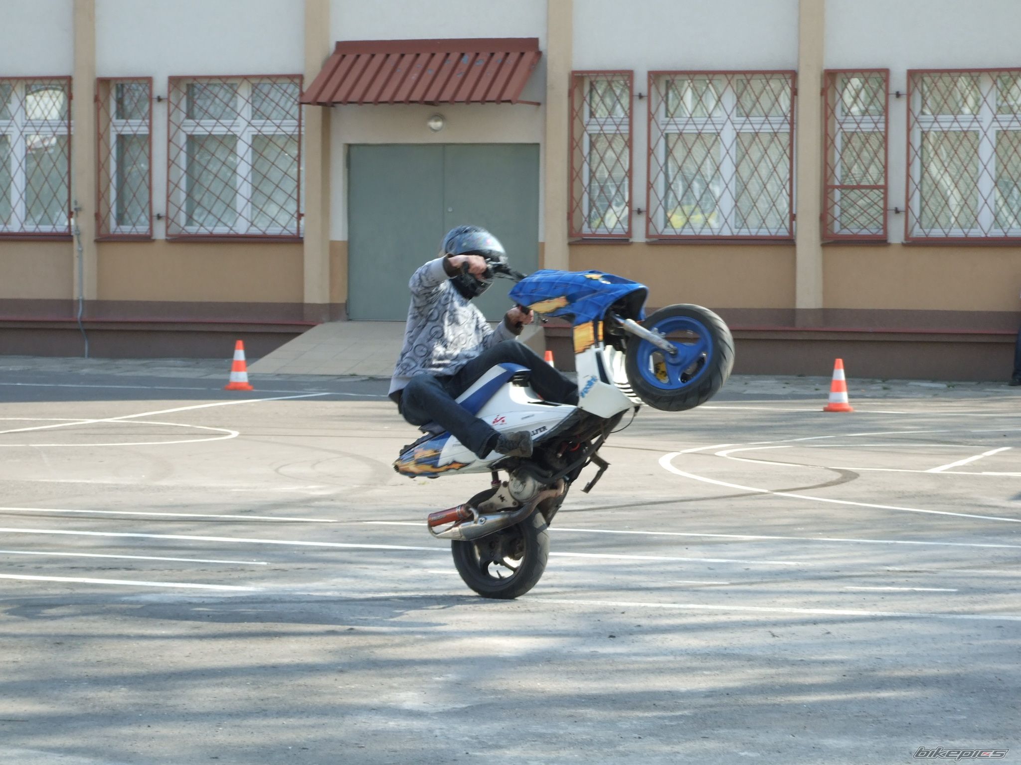 Photo 1637328