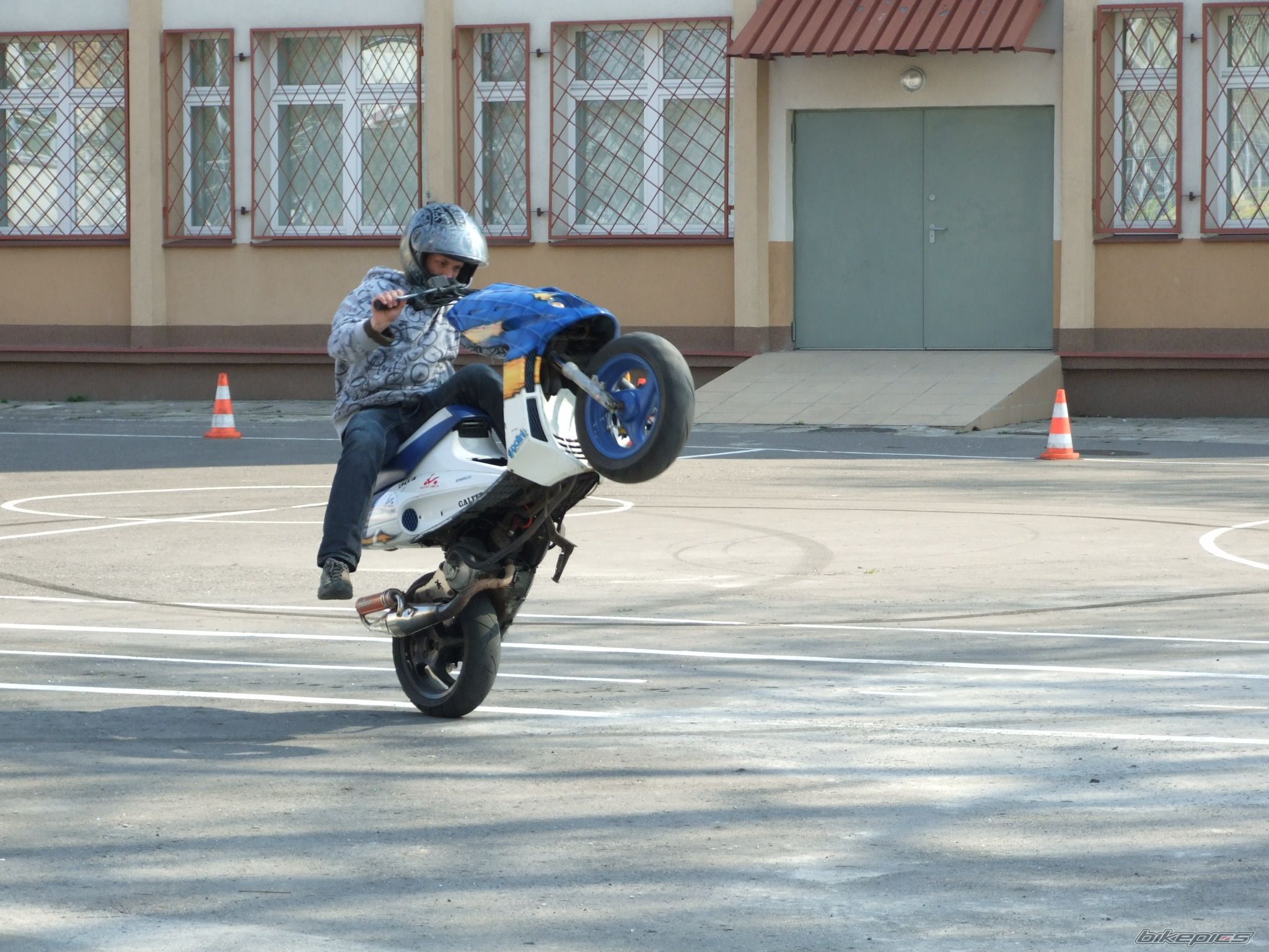 Photo 1637331