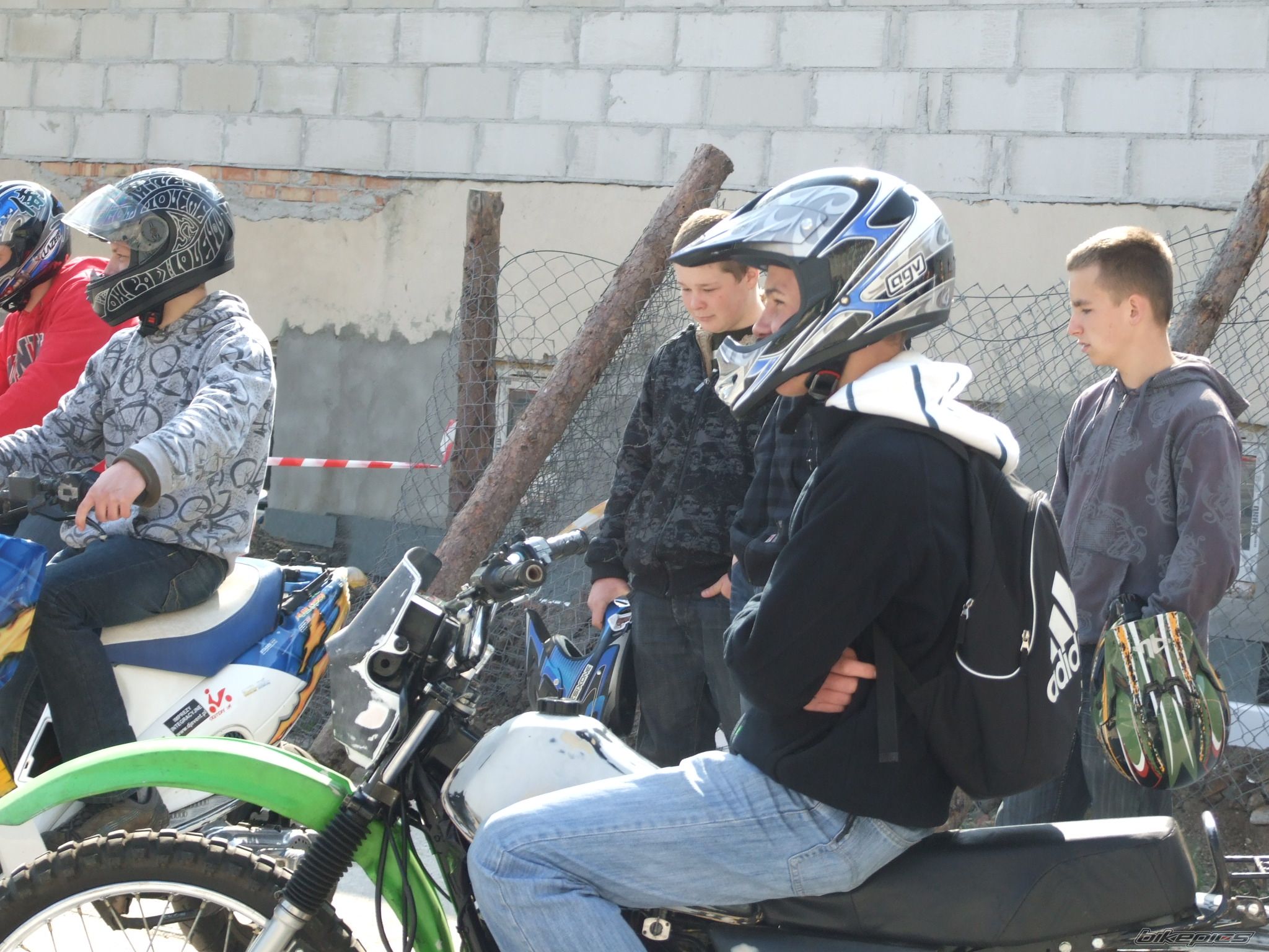 Photo 1637332