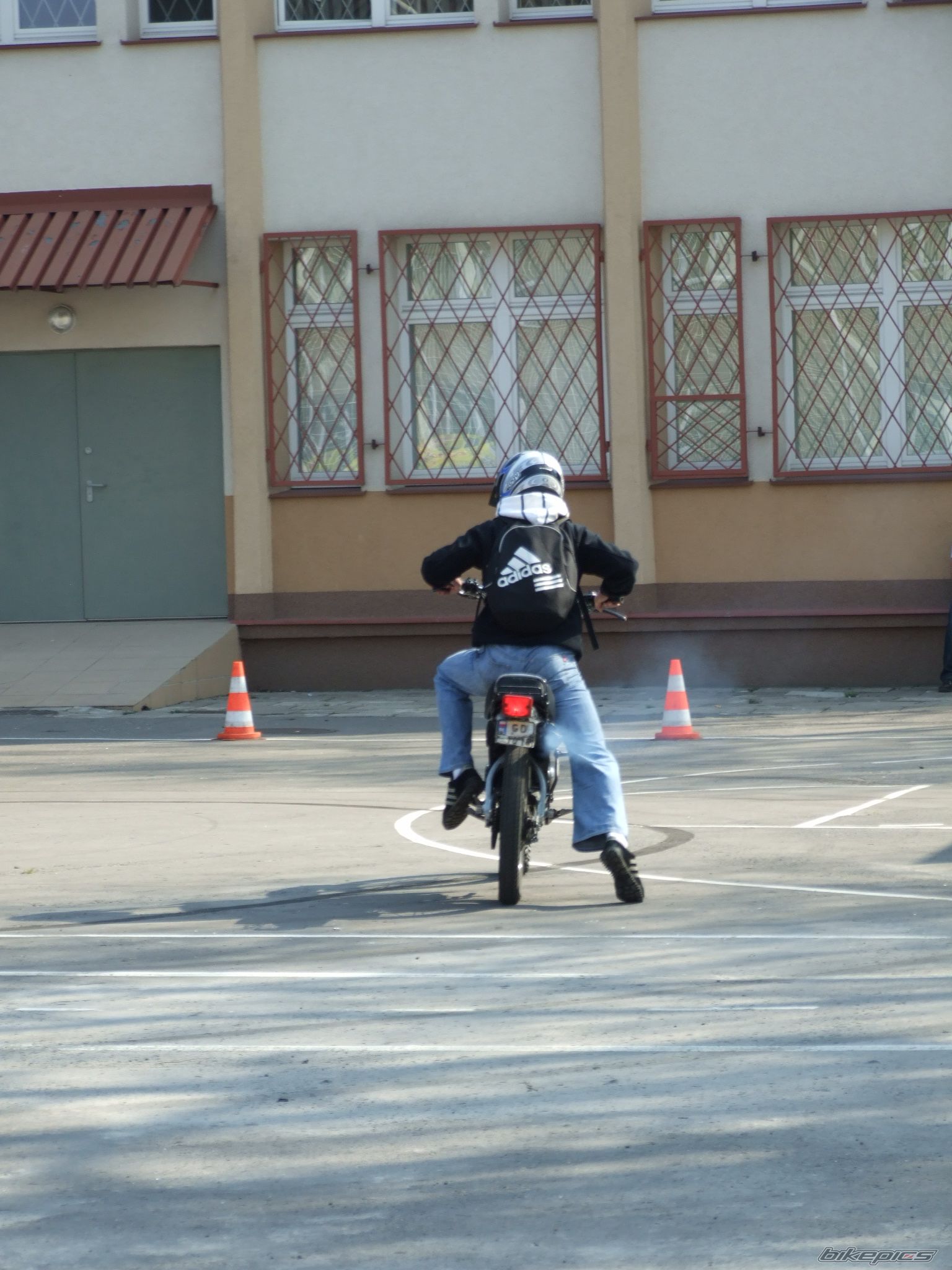 Photo 1637335