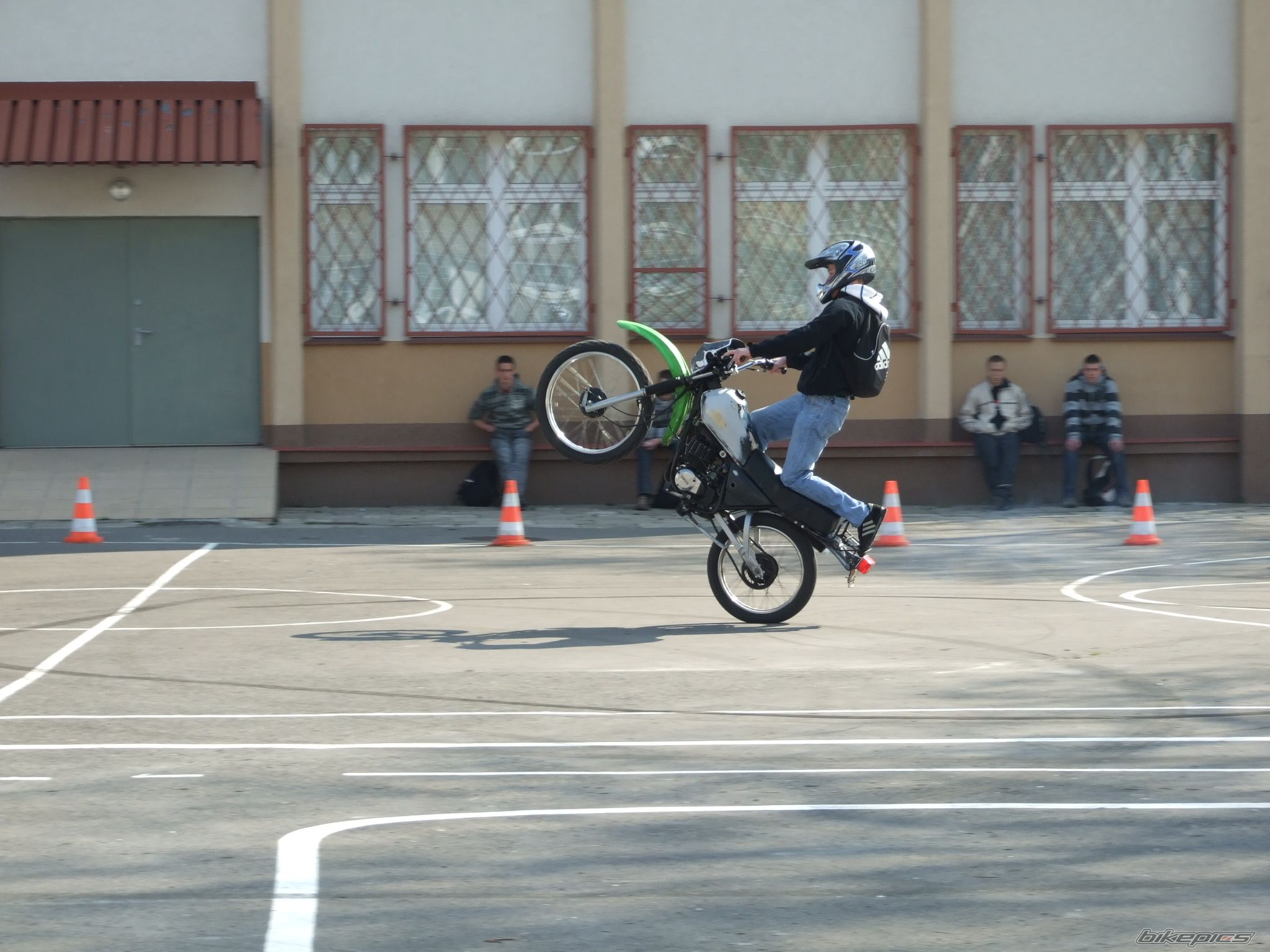 Photo 1637345