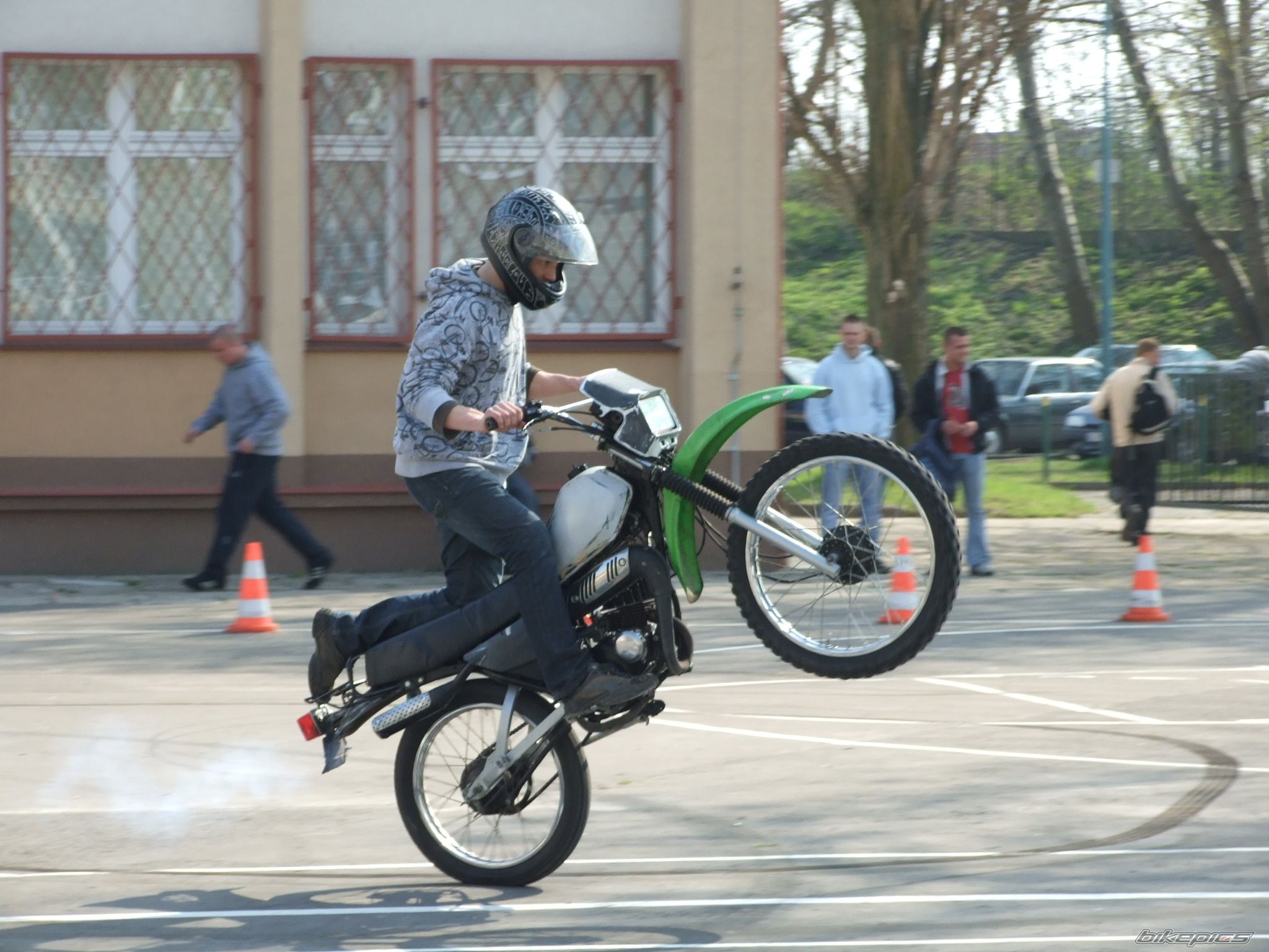 Photo 1637356