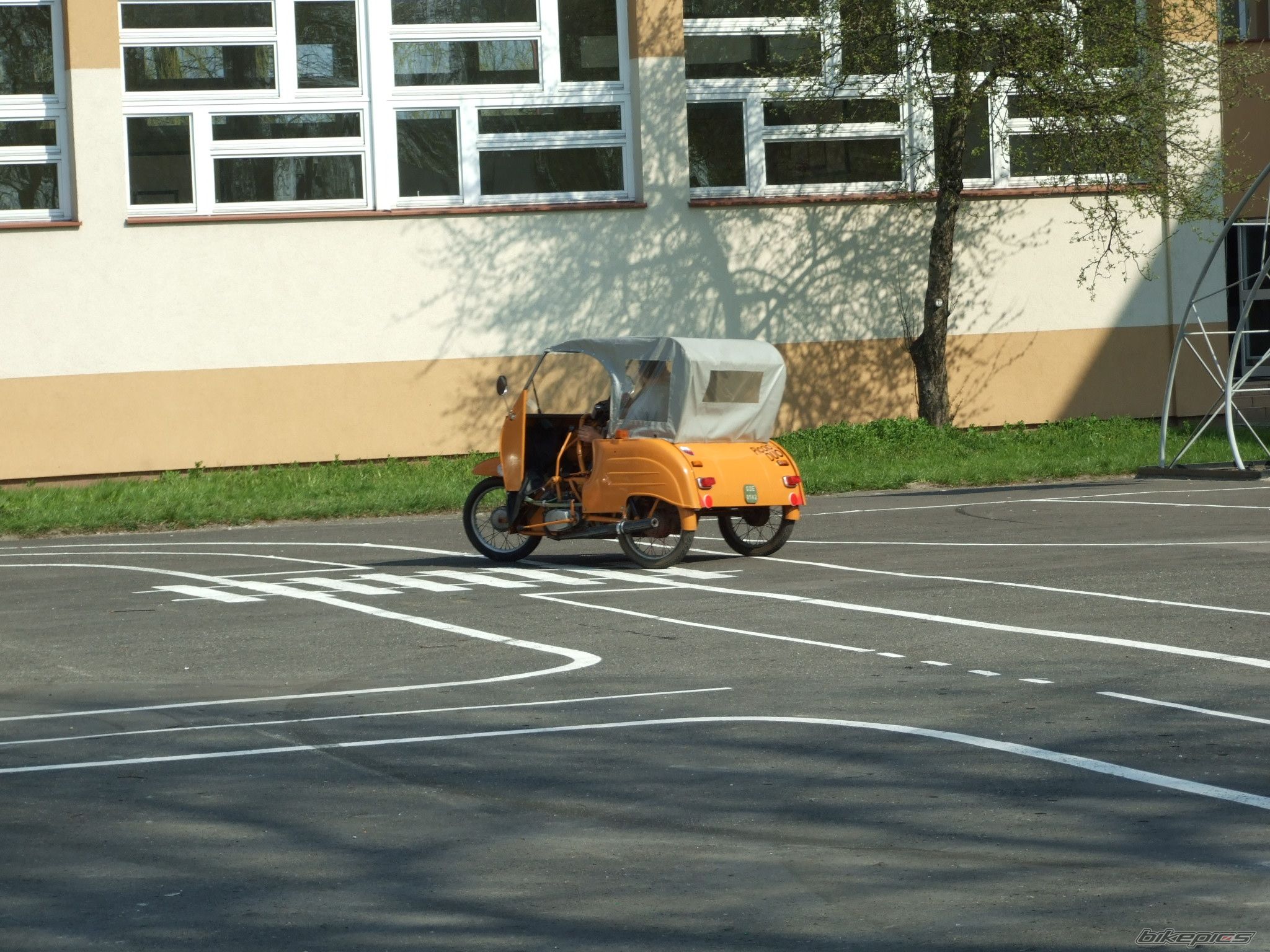 Photo 1637357