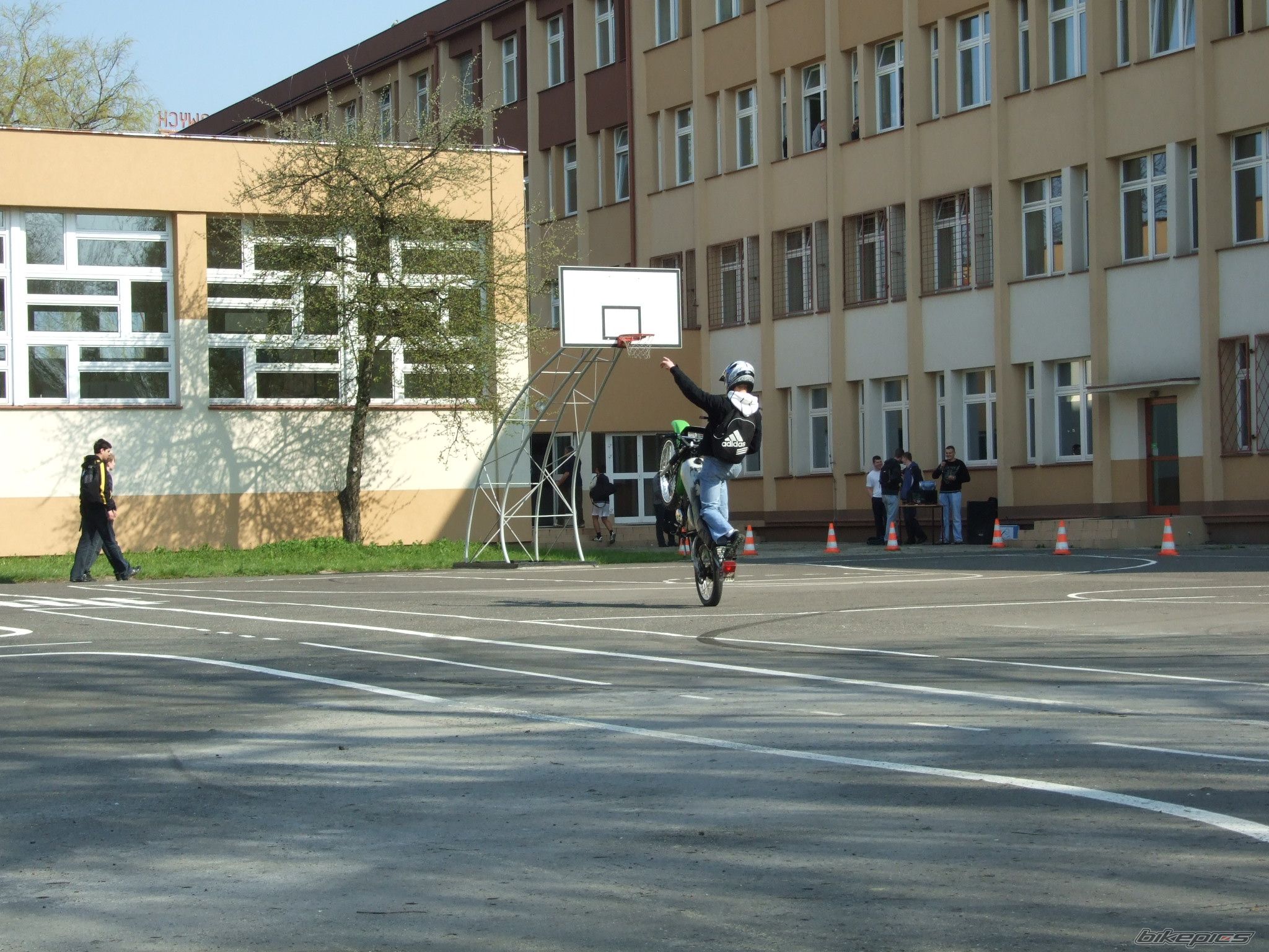 Photo 1637359