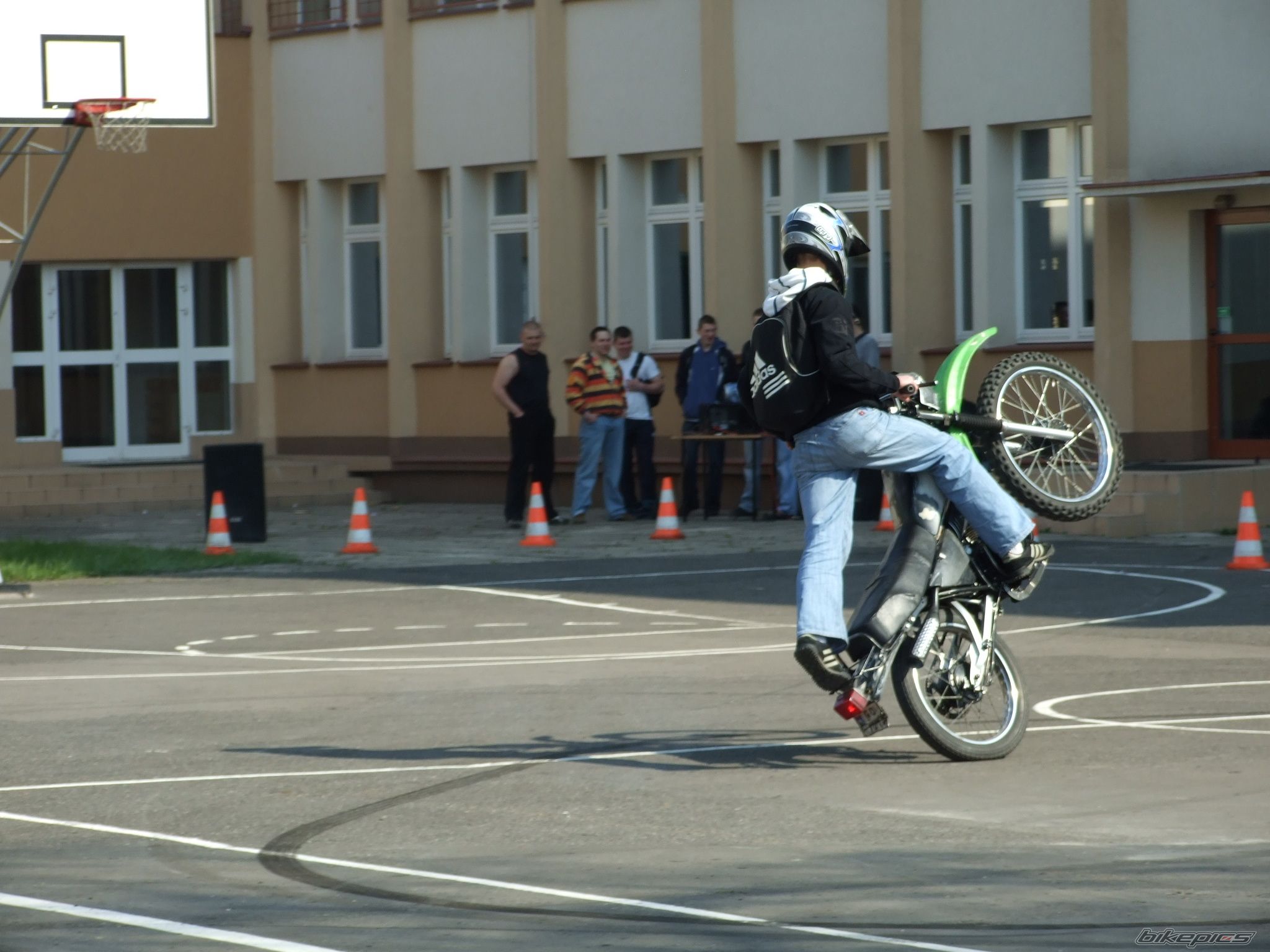 Photo 1637364
