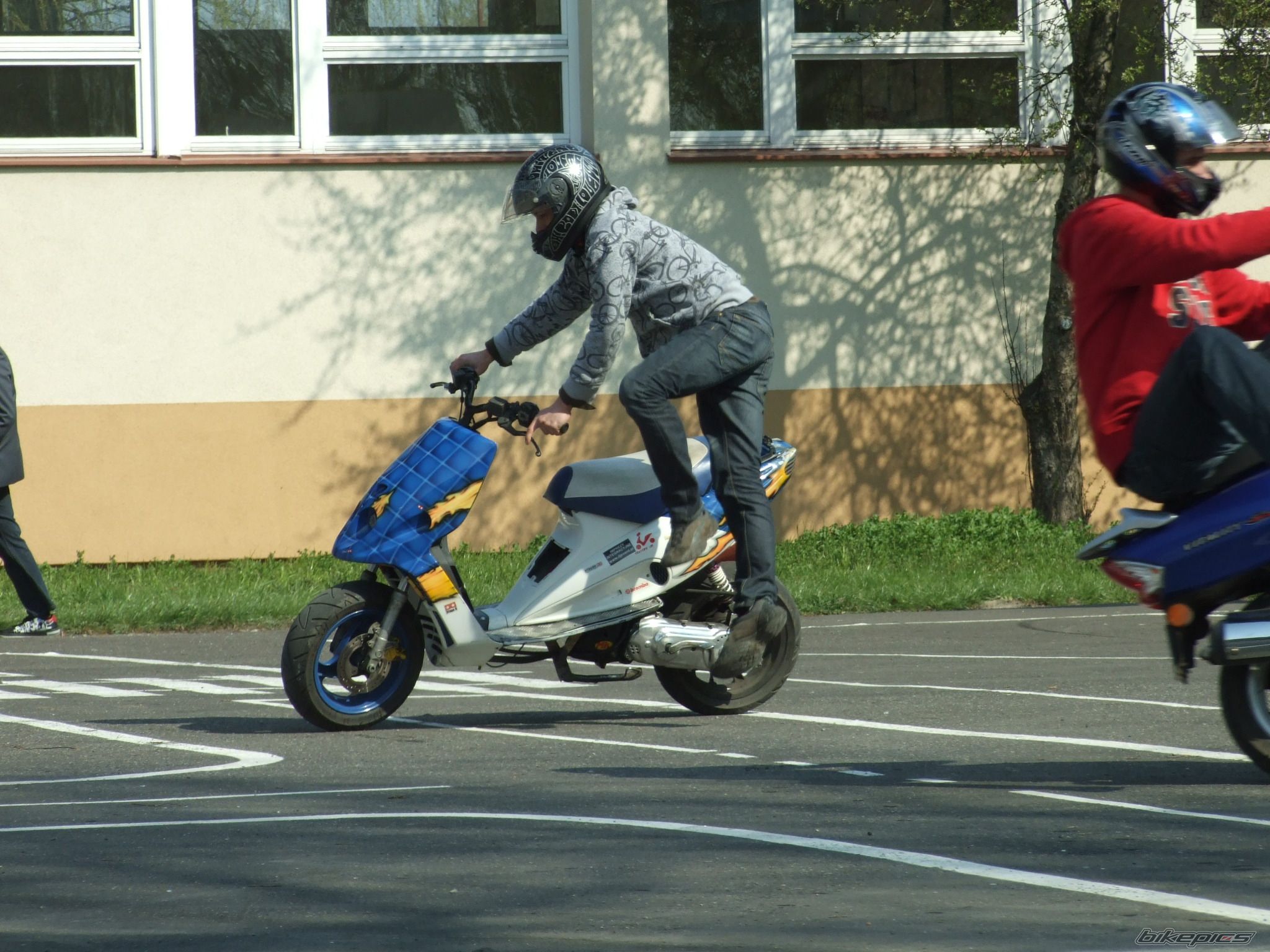 Photo 1637377