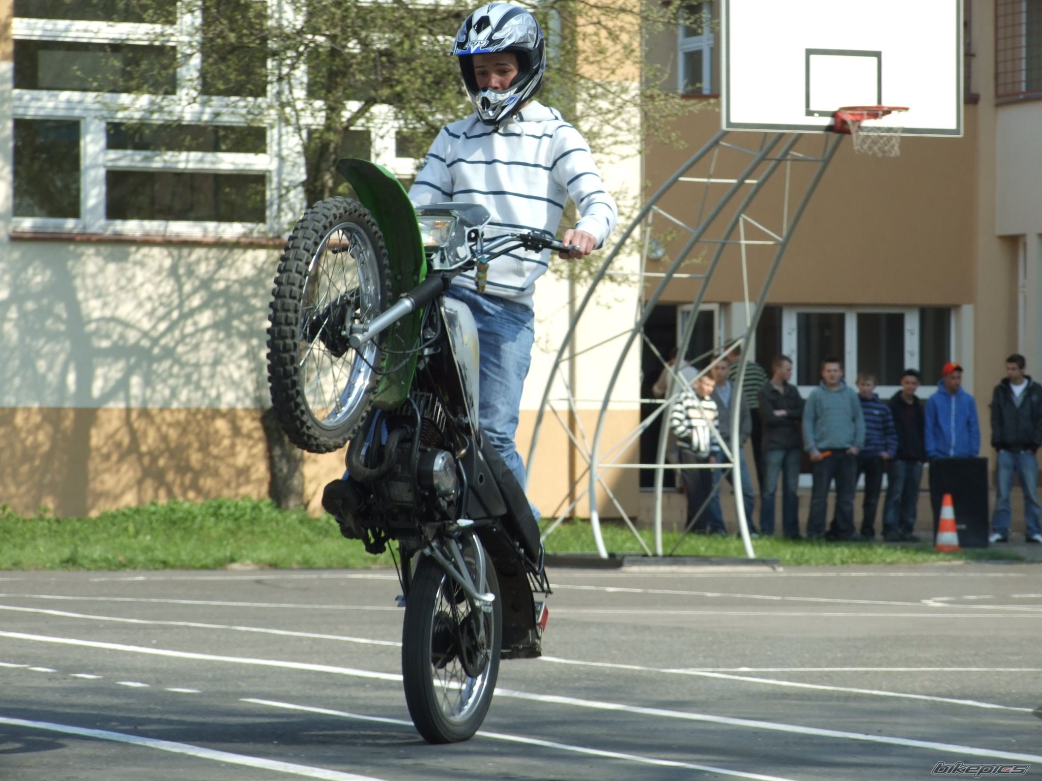 Photo 1637384