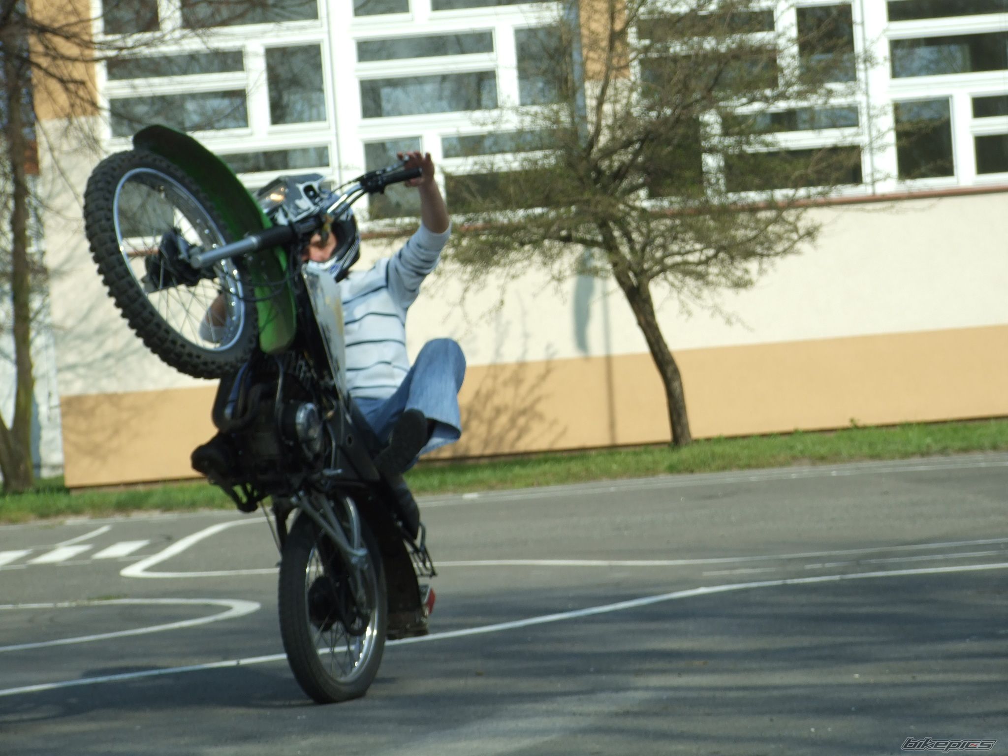 Bike Photo 1637391