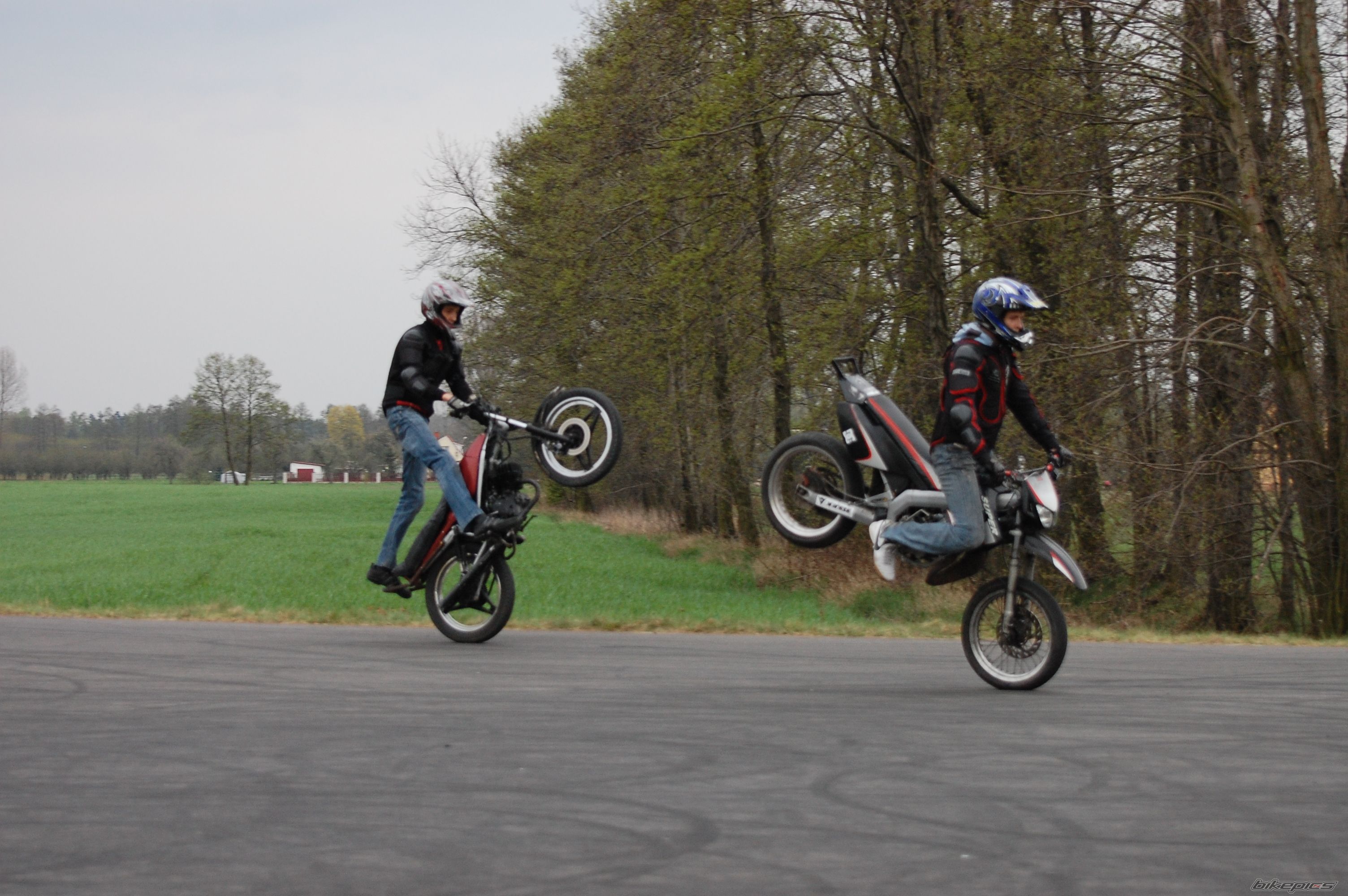 Bike Photo 1637499