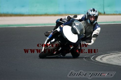 Photo 1637566