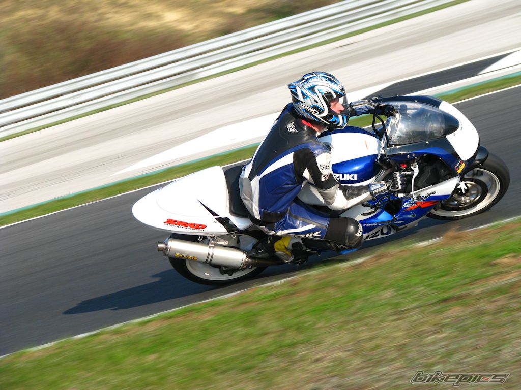Photo 1637588