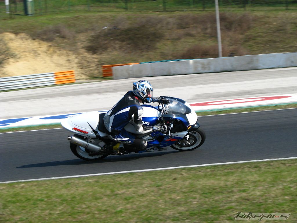 Photo 1637591