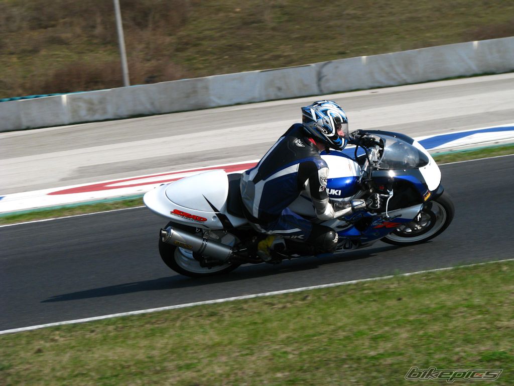 Photo 1637595