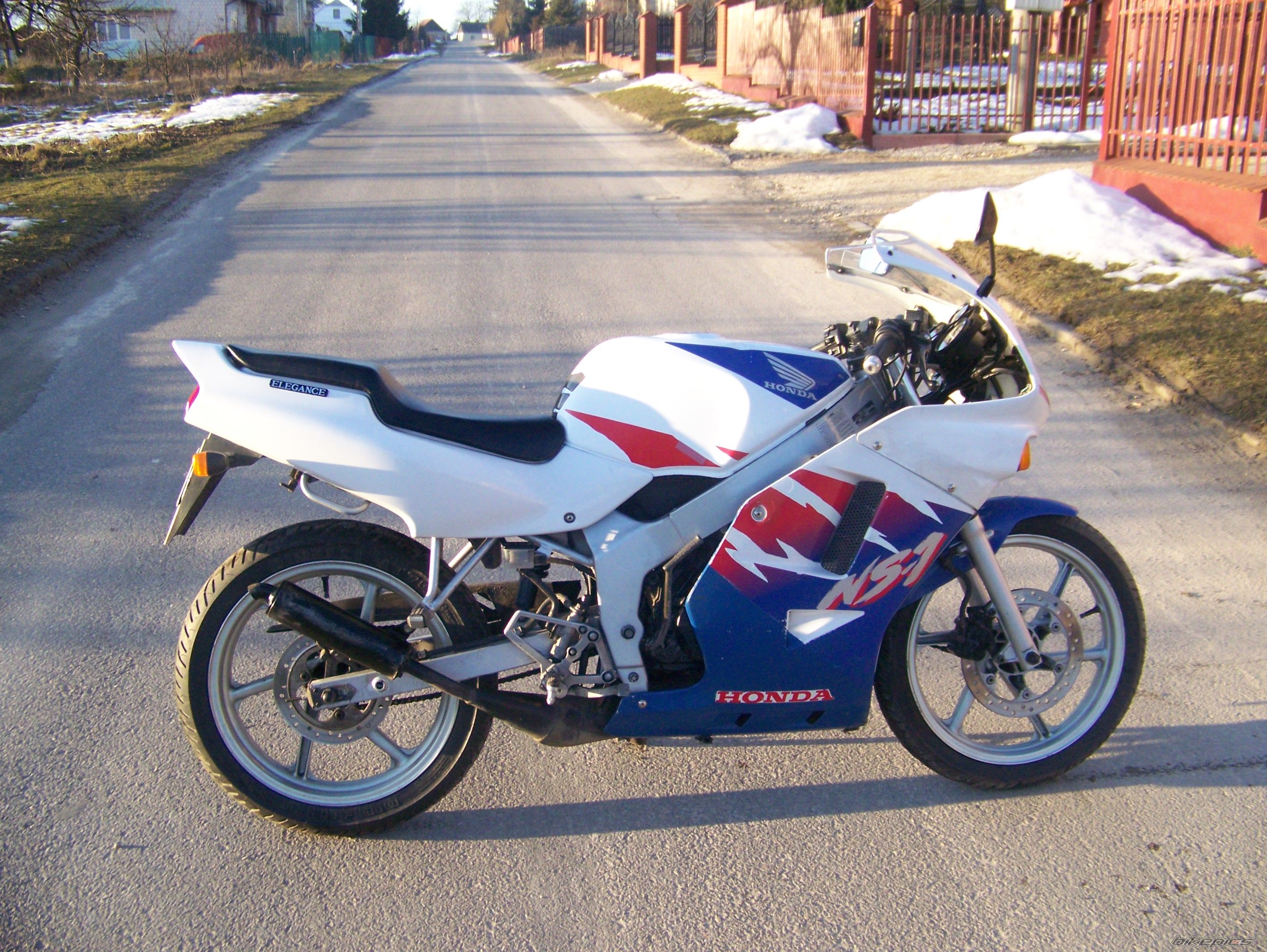 Photo 1637621
