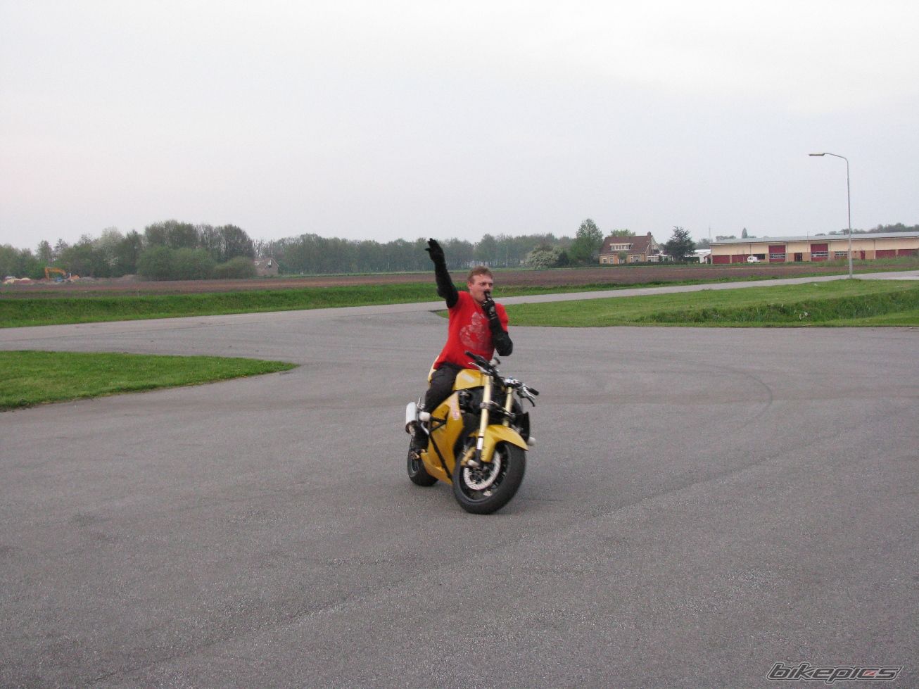 Bike Photo 1637679