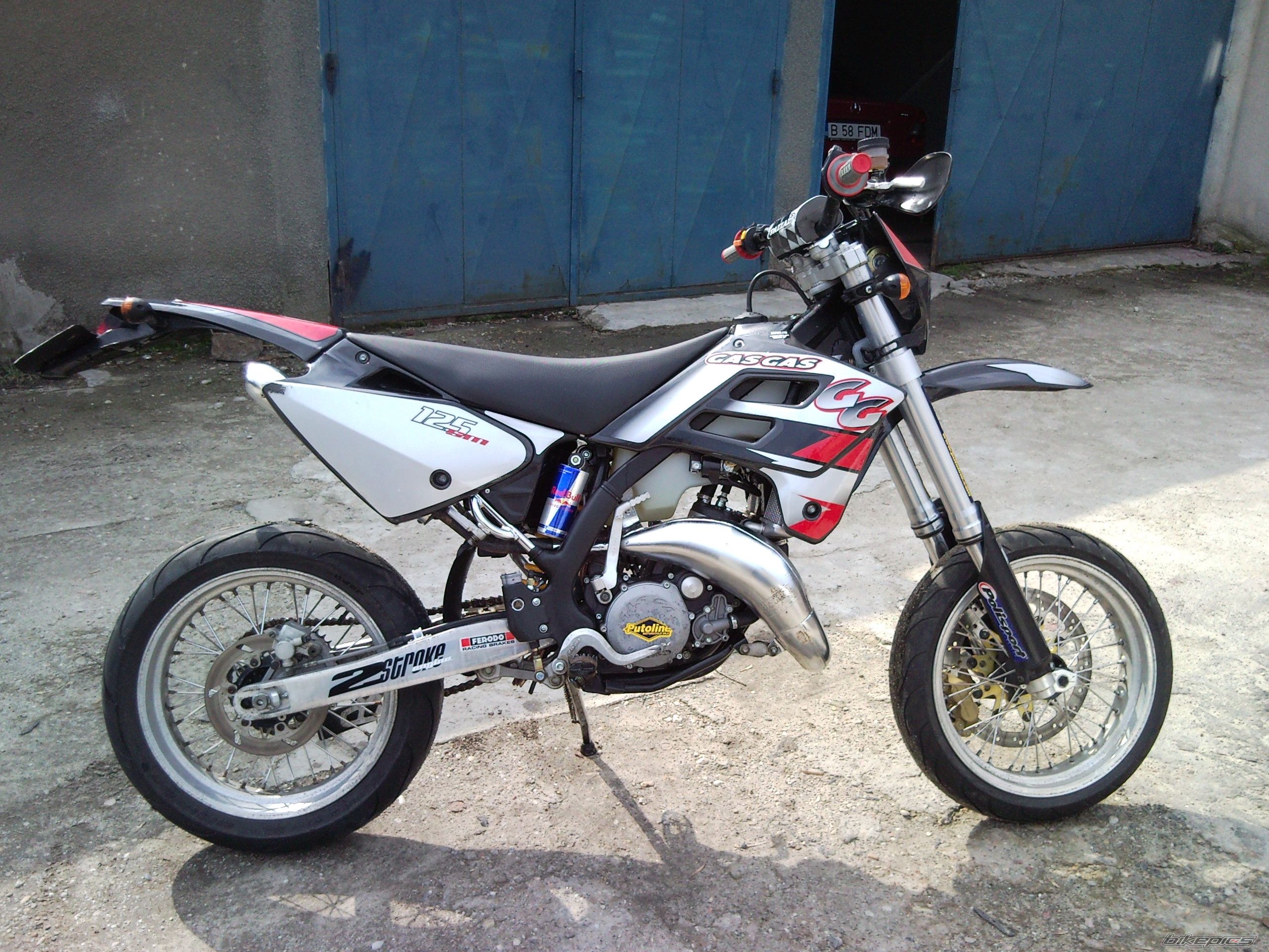 Photo 1637759