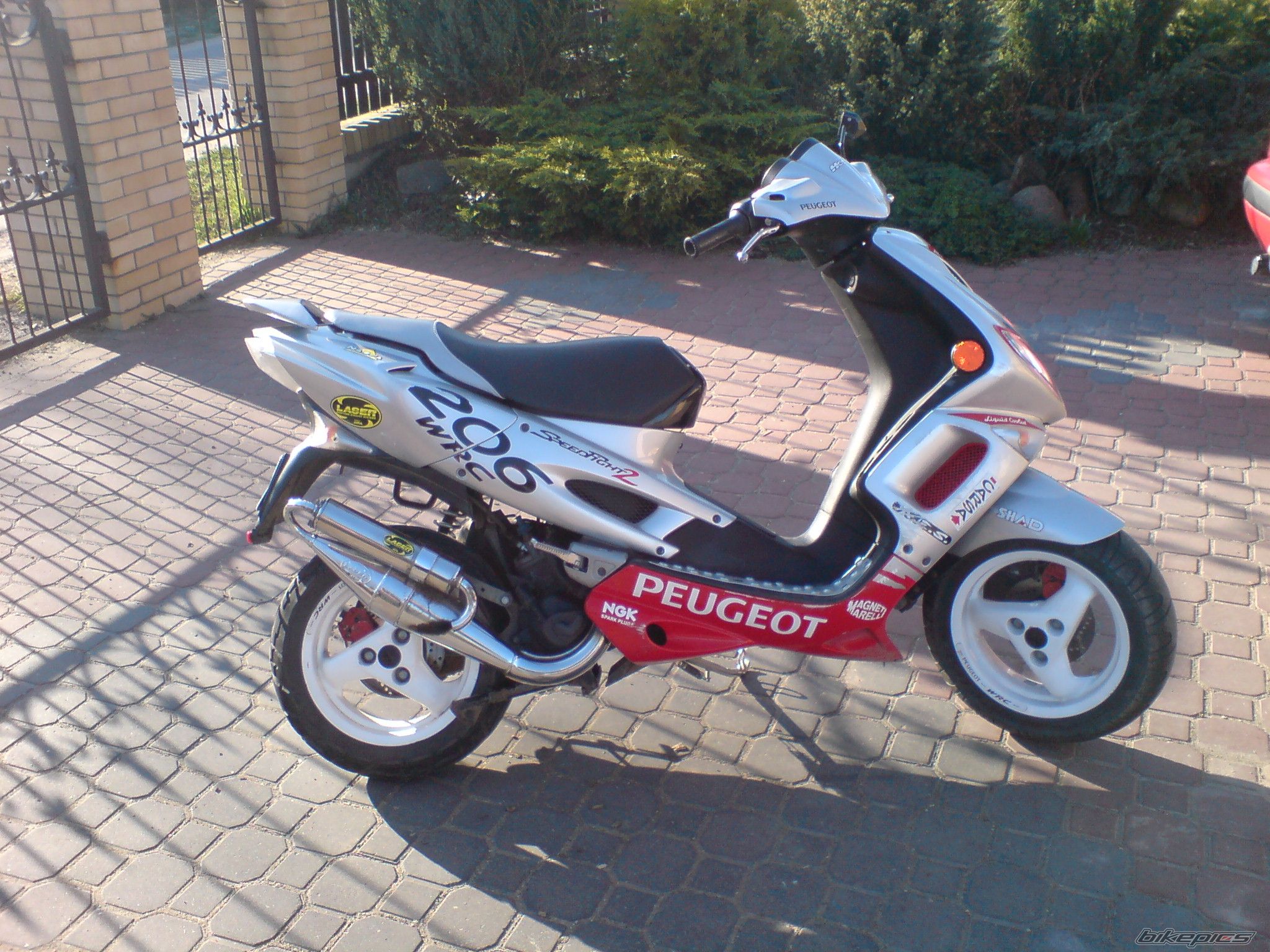 Photo 1637968