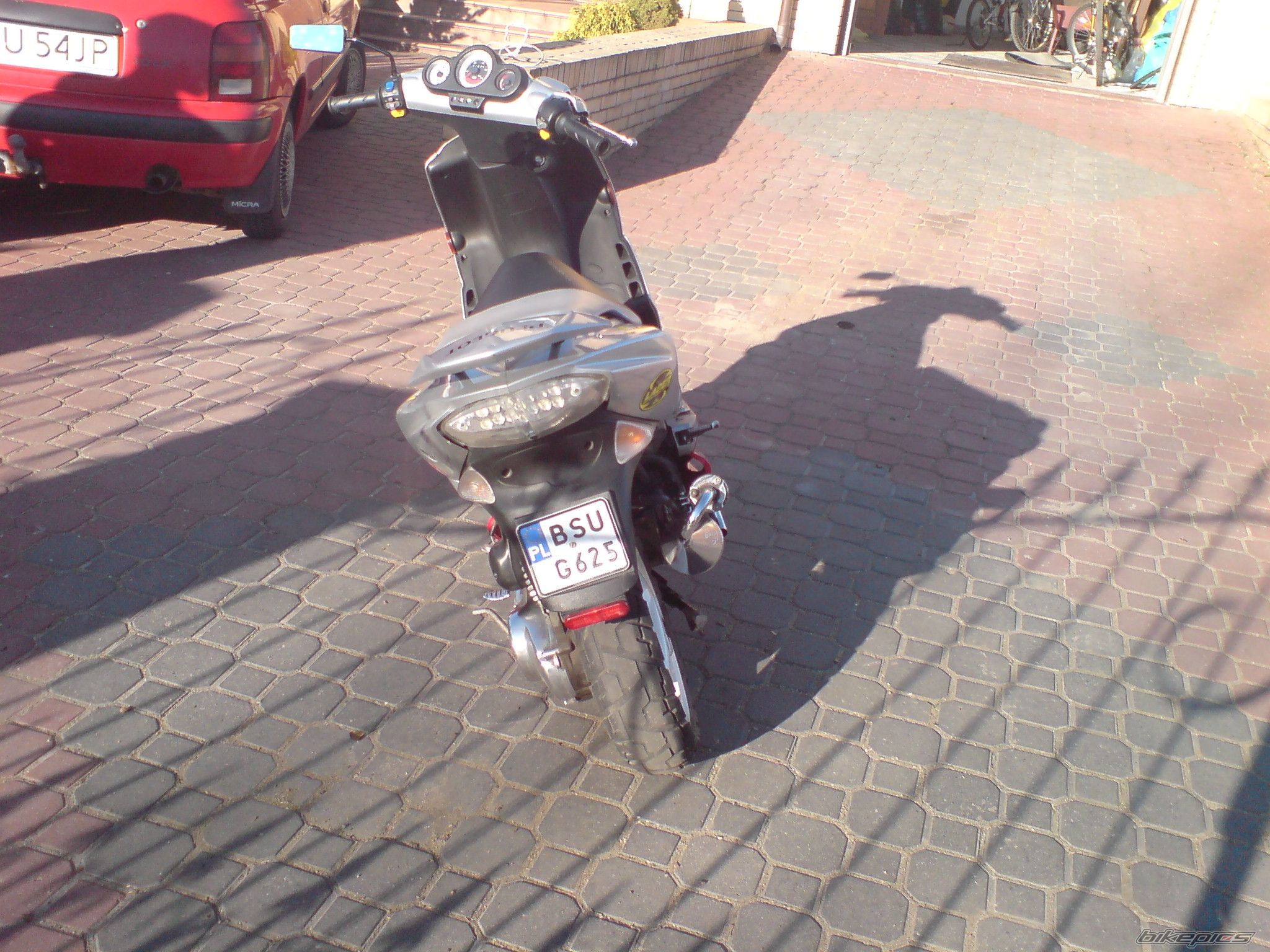 Photo 1637972
