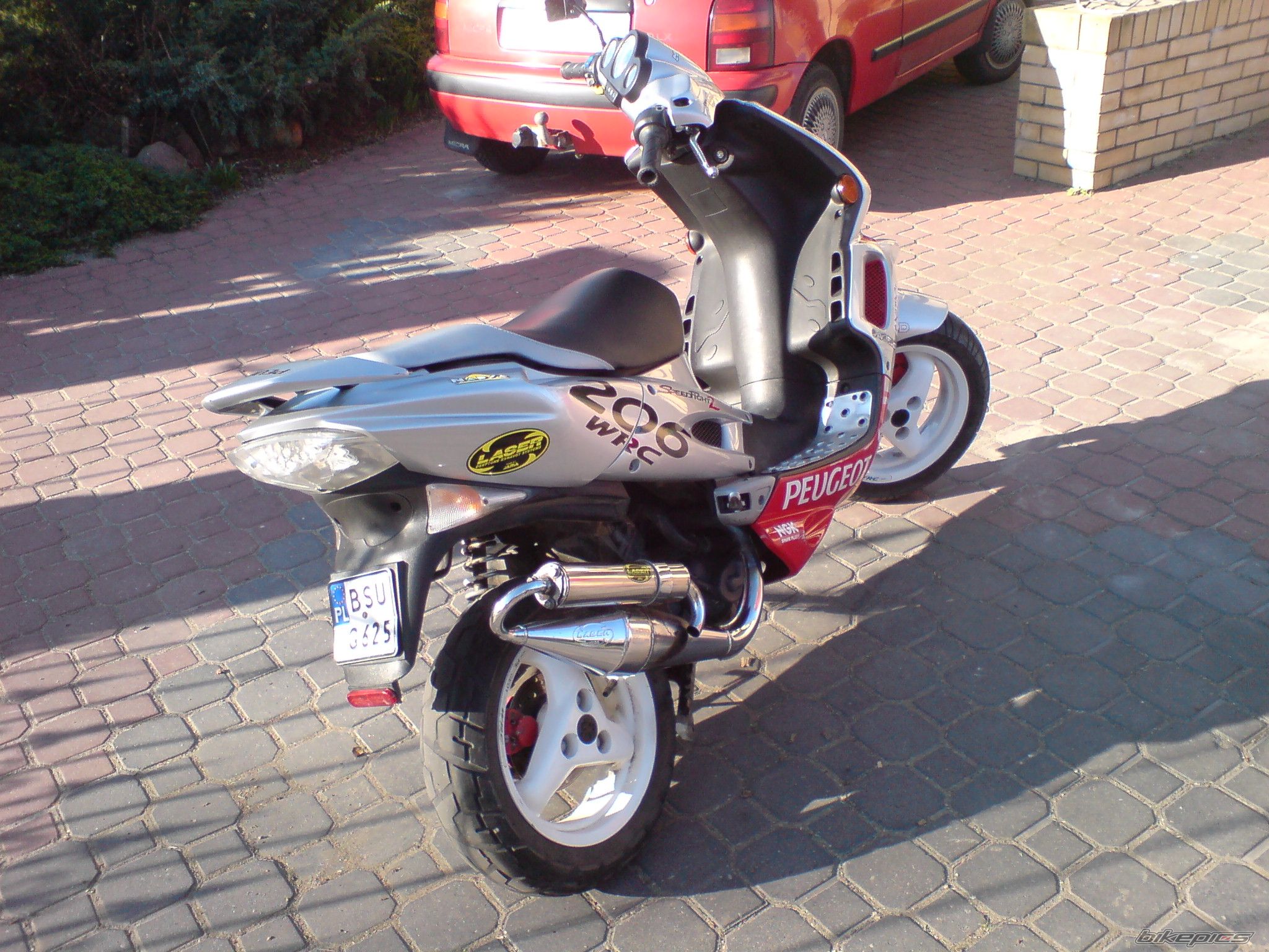 Photo 1637983