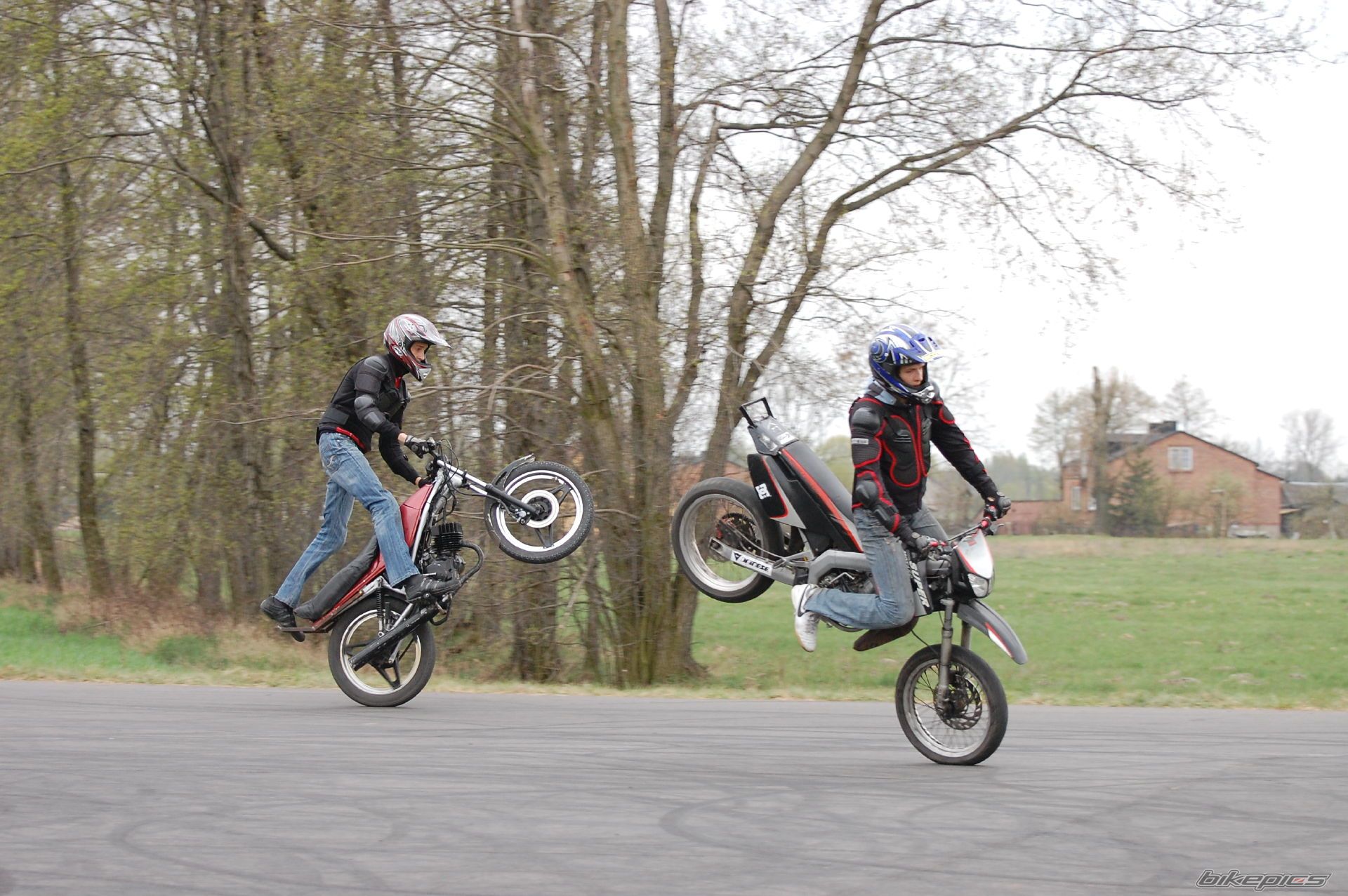 Bike Photo 1638088