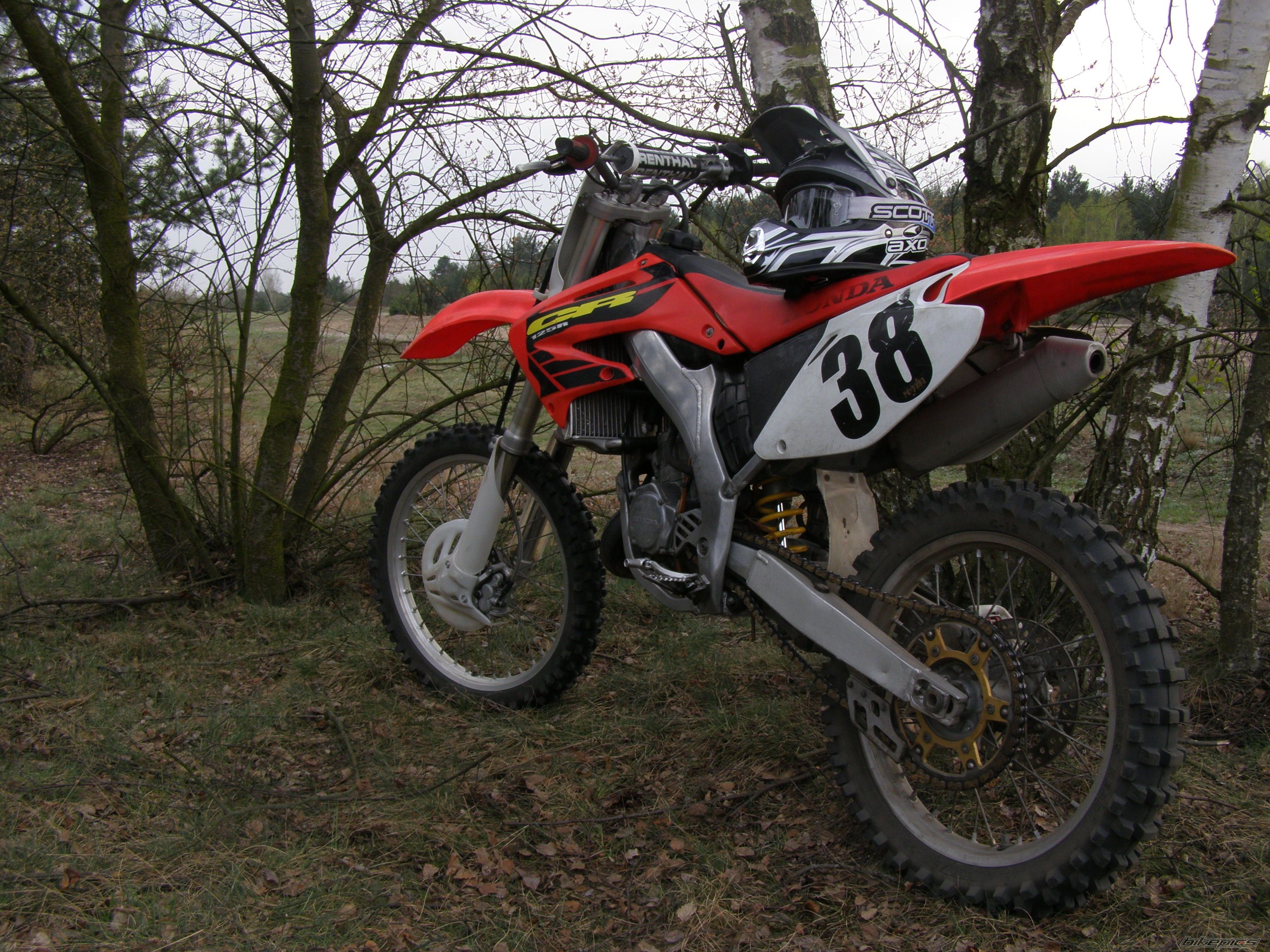 Photo 1638144