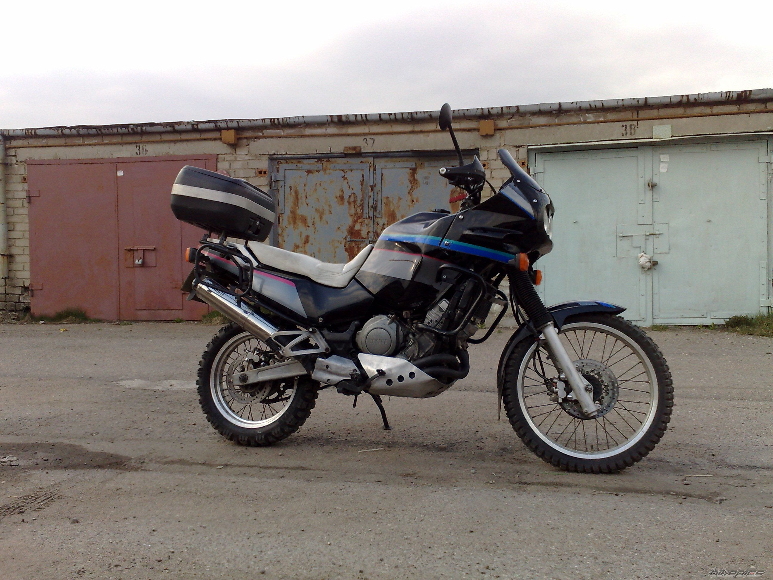 Photo 1638837