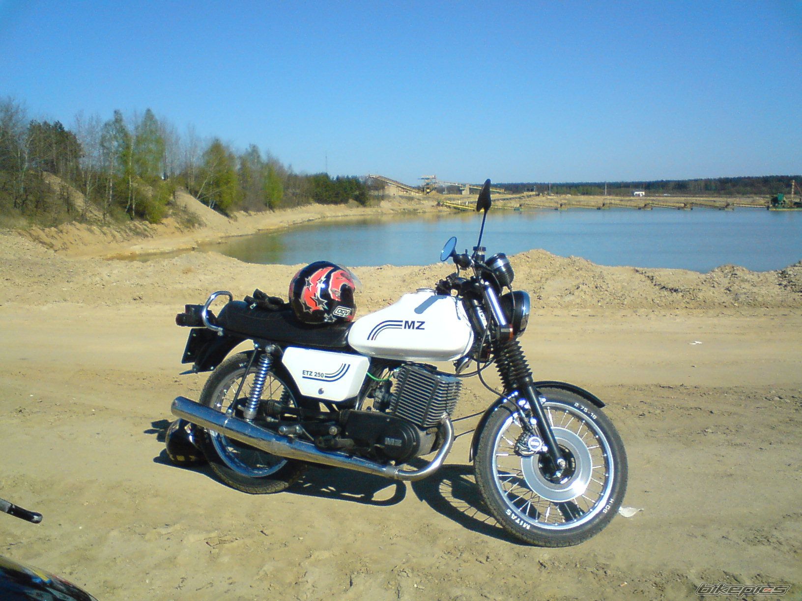 Photo 1640017
