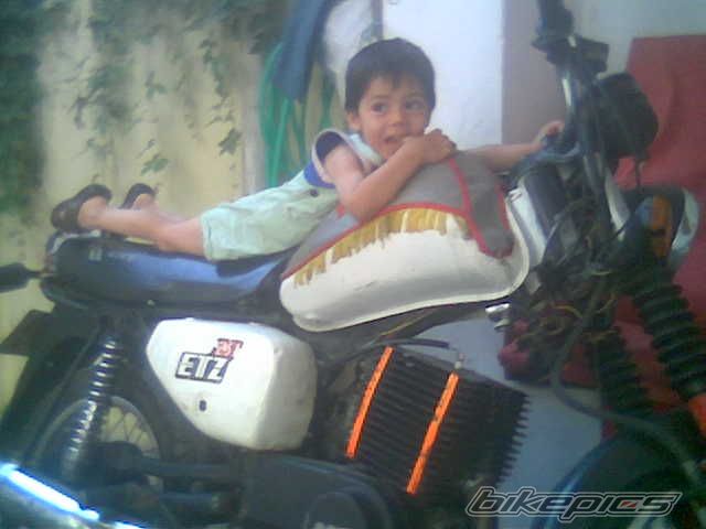 Photo 1640945