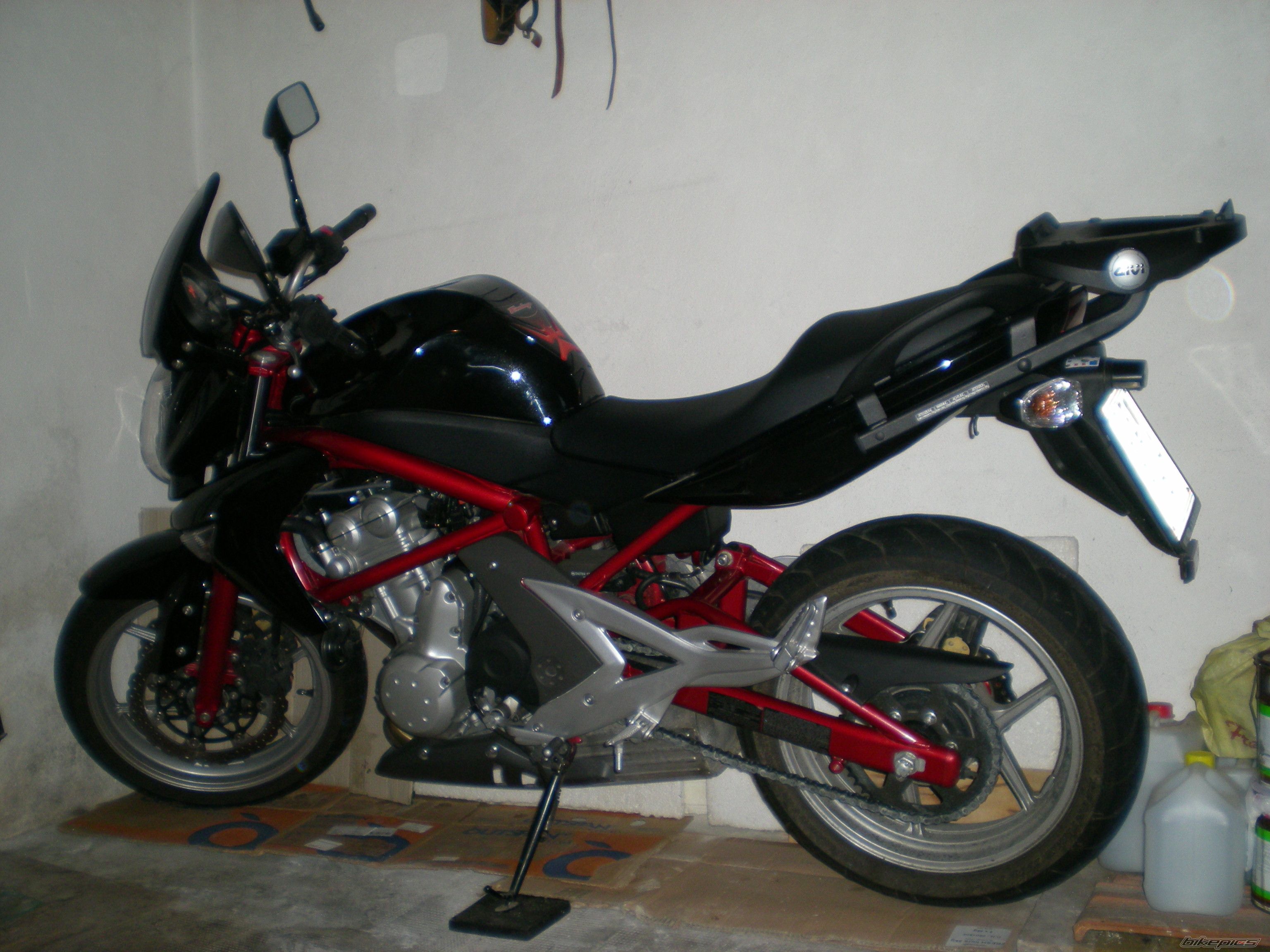 Photo 1642330