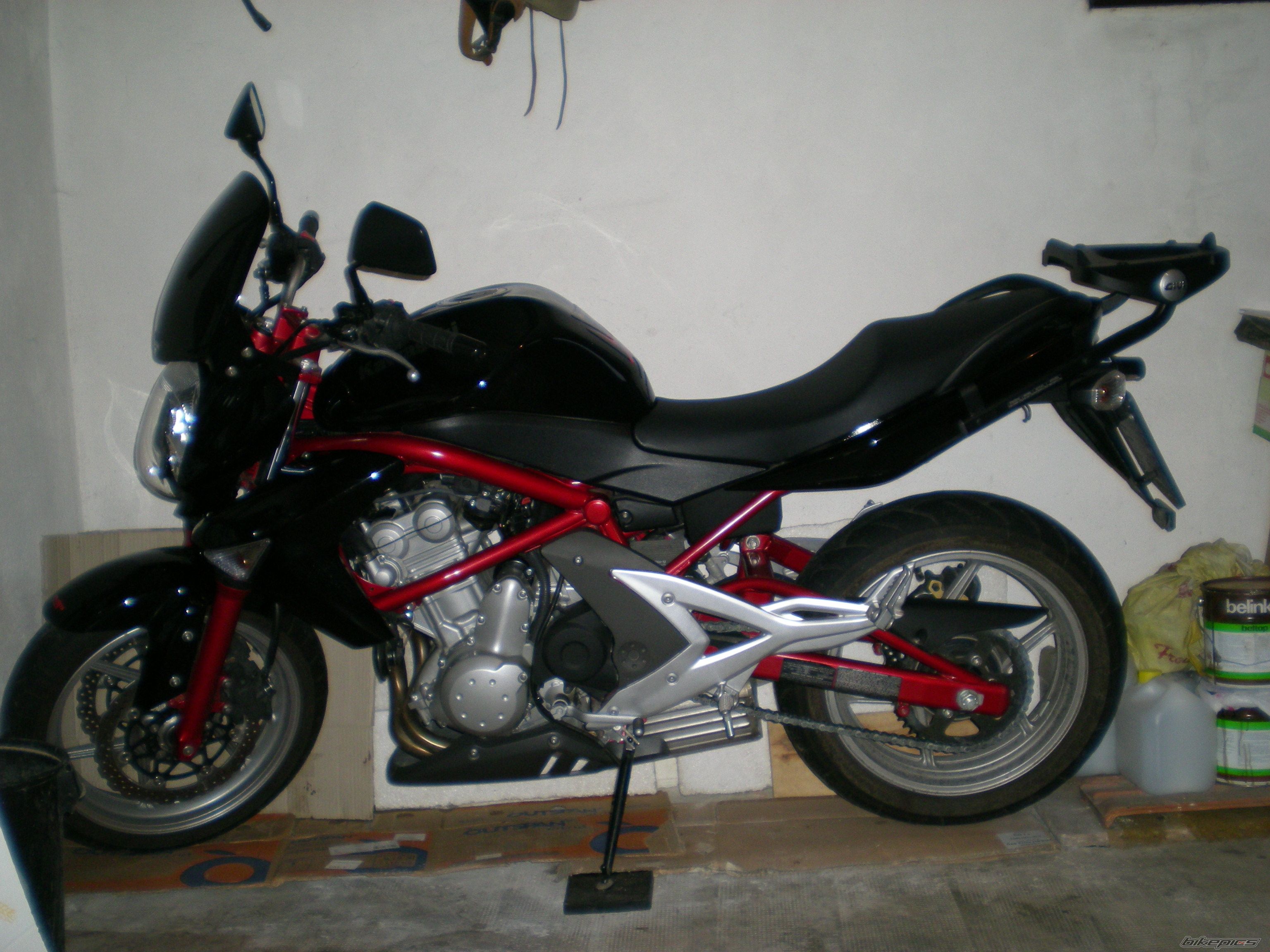 Photo 1642333