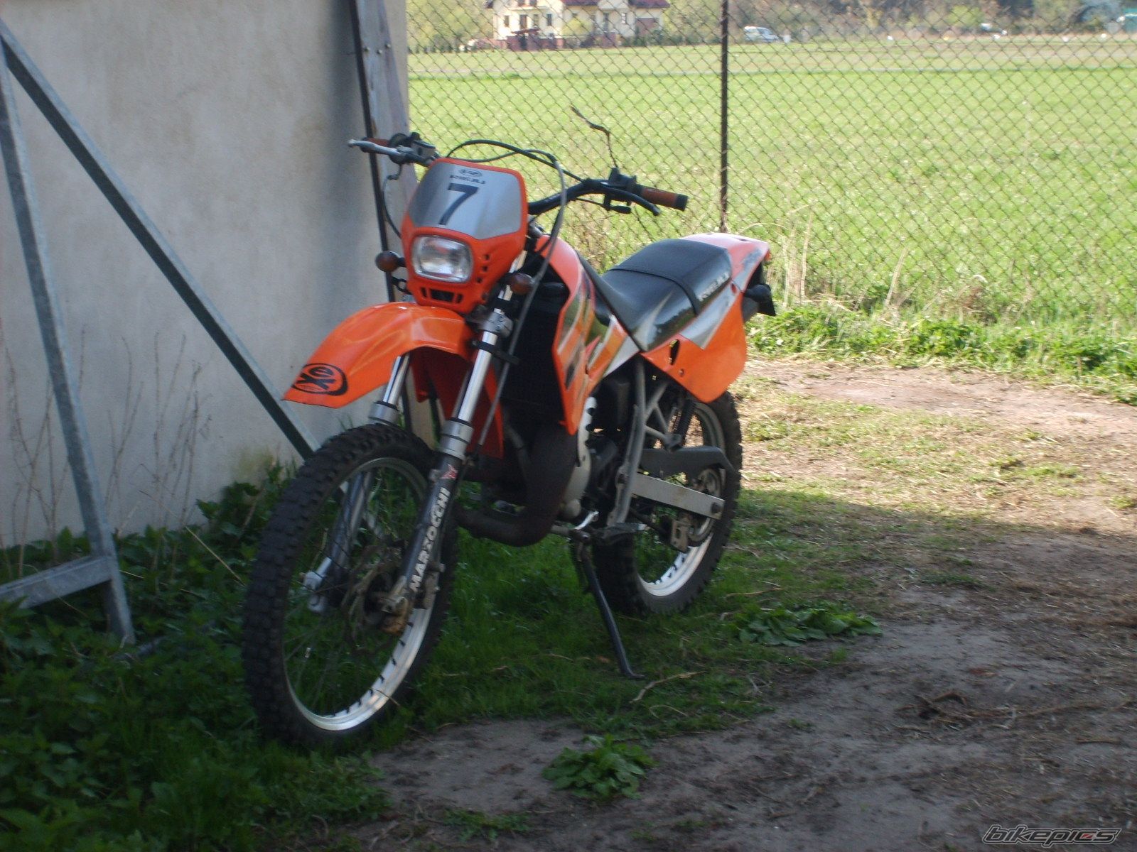 Photo 1642457