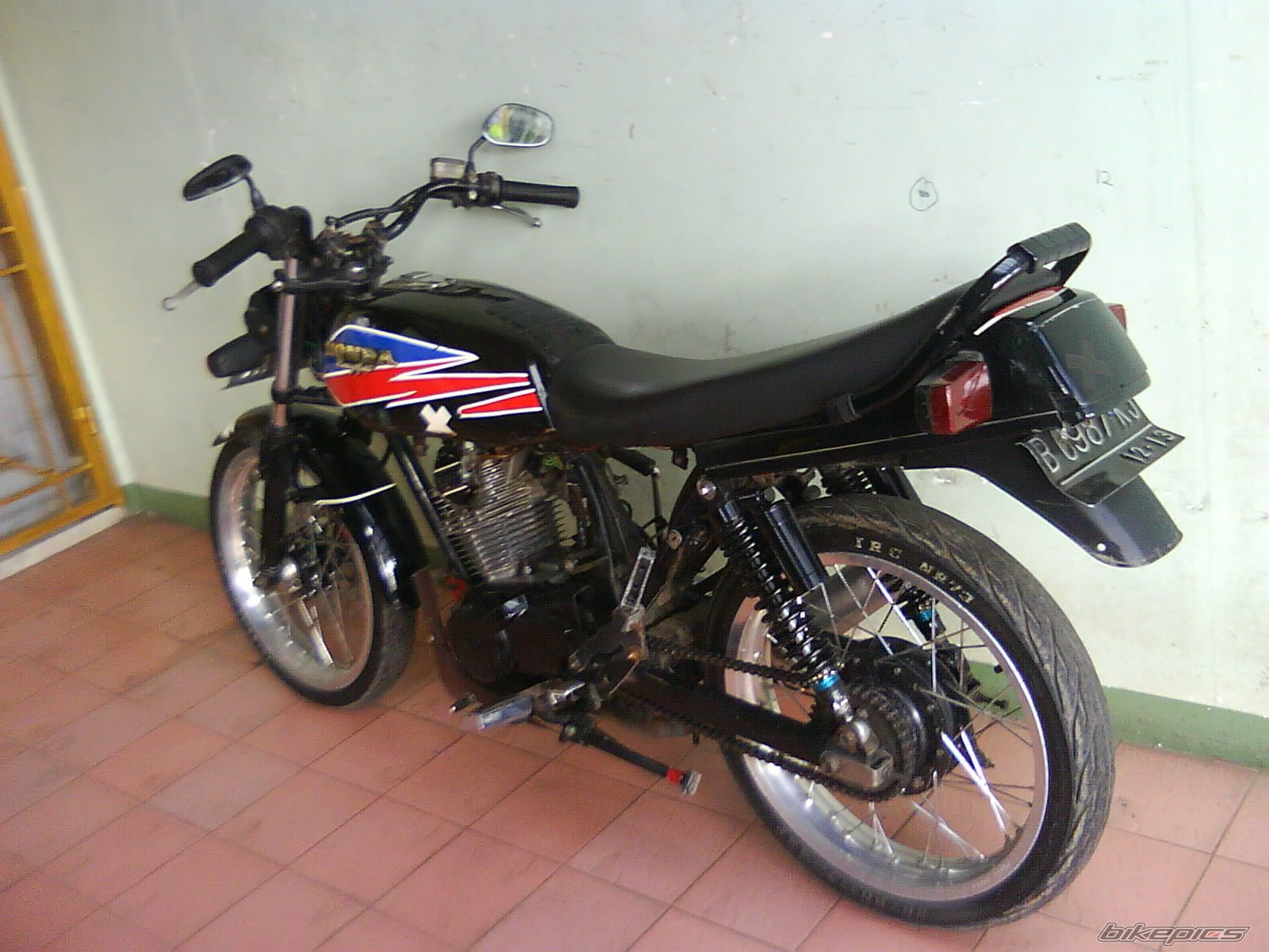 Photo 1642879