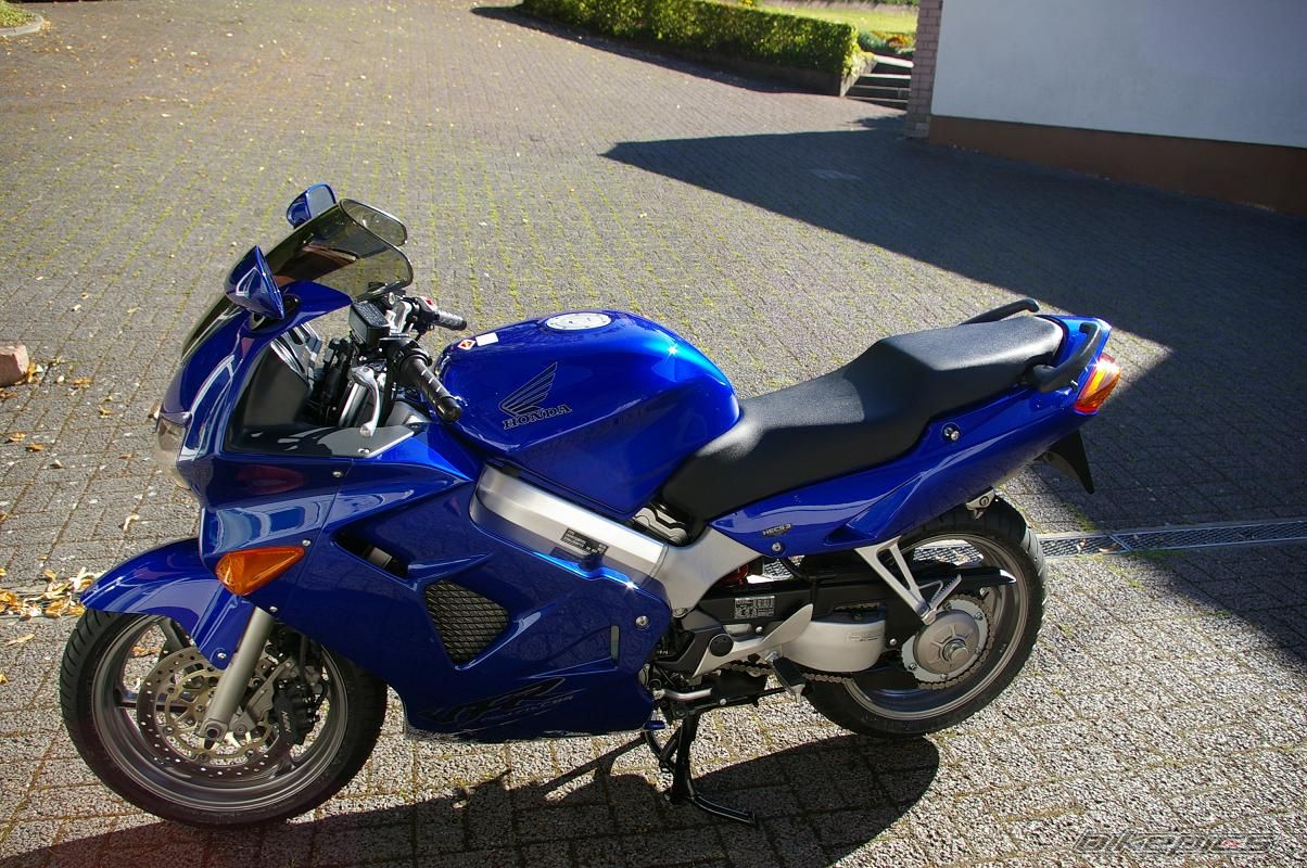 Photo 1642939