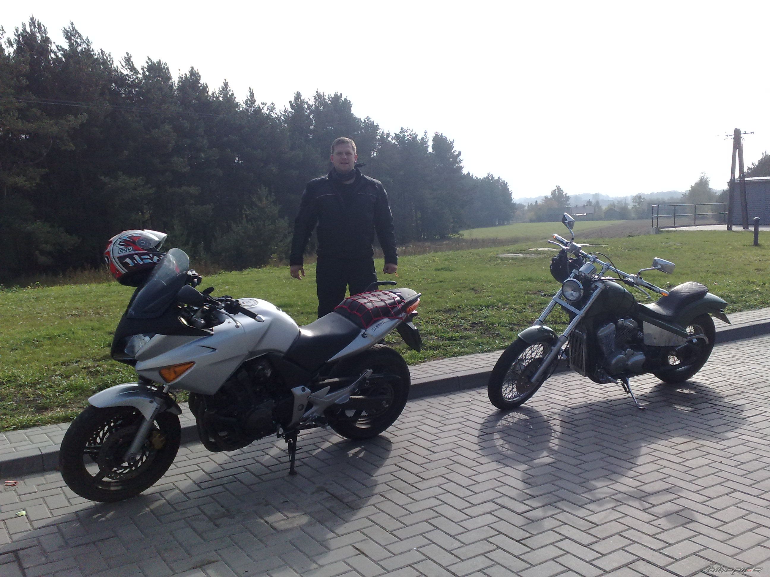Photo 1643161