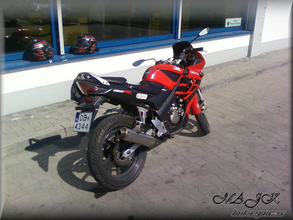Photo 1643376