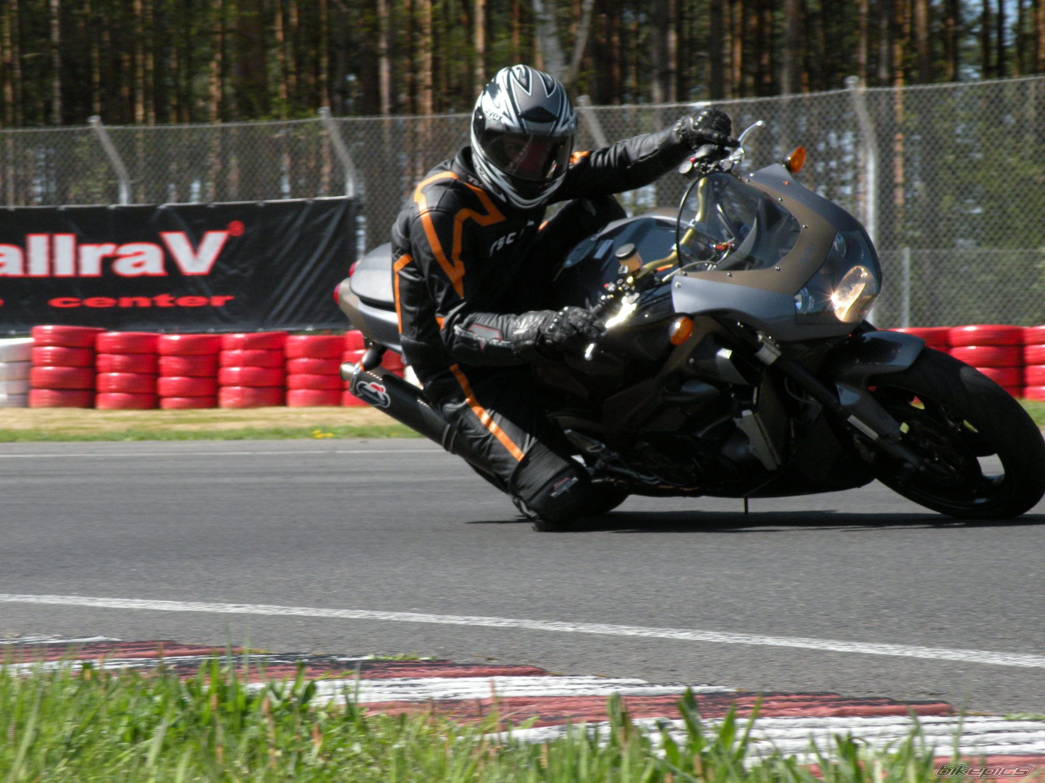 Bike Photo 1643438