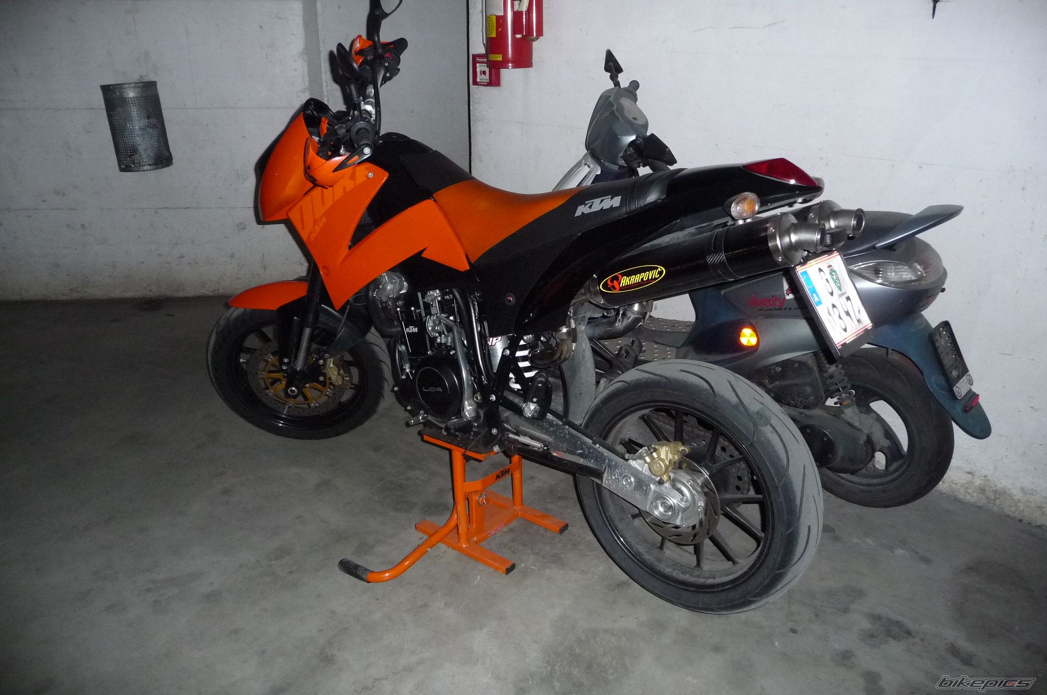 Photo 1643550