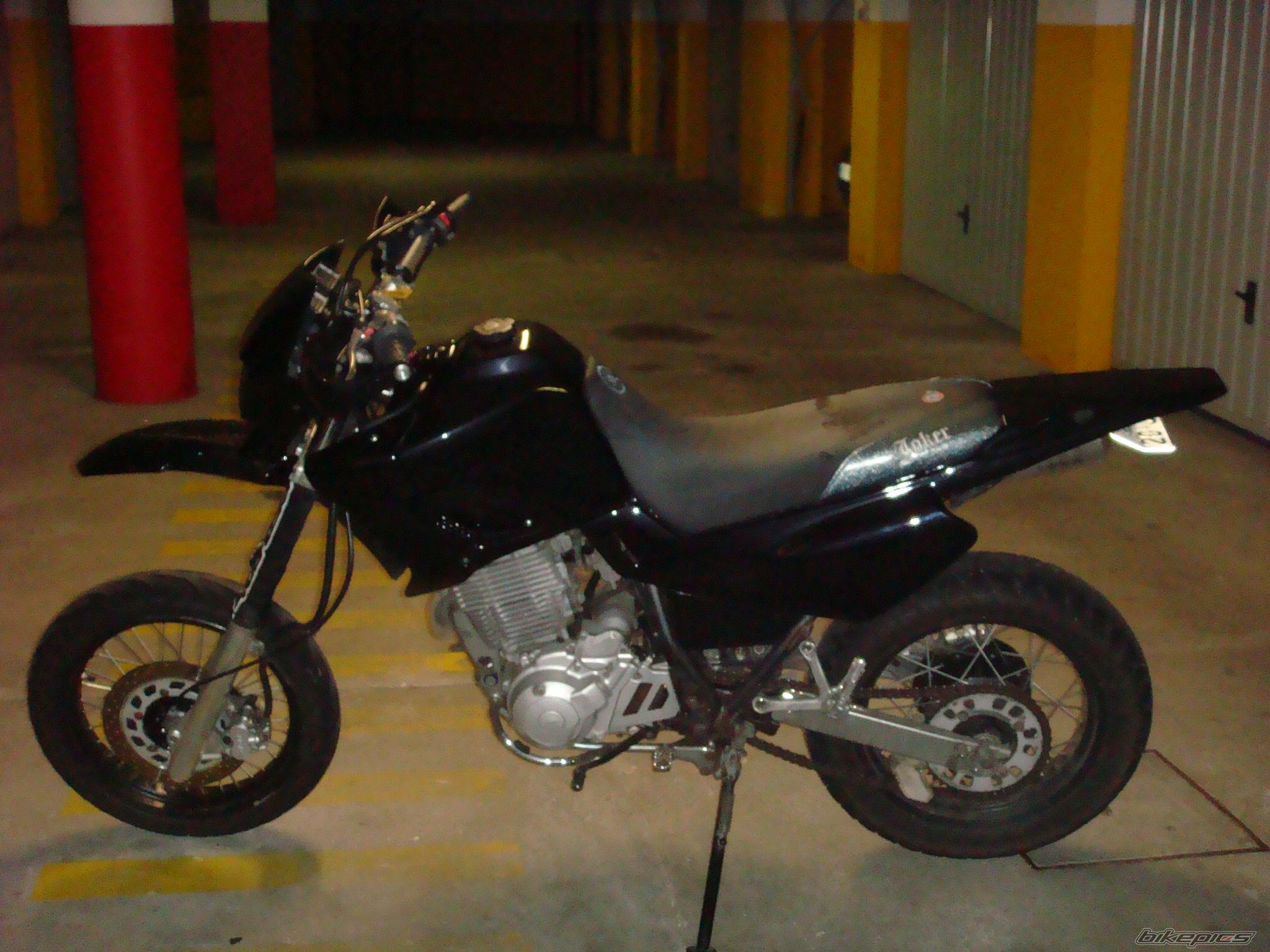 Photo 1643688