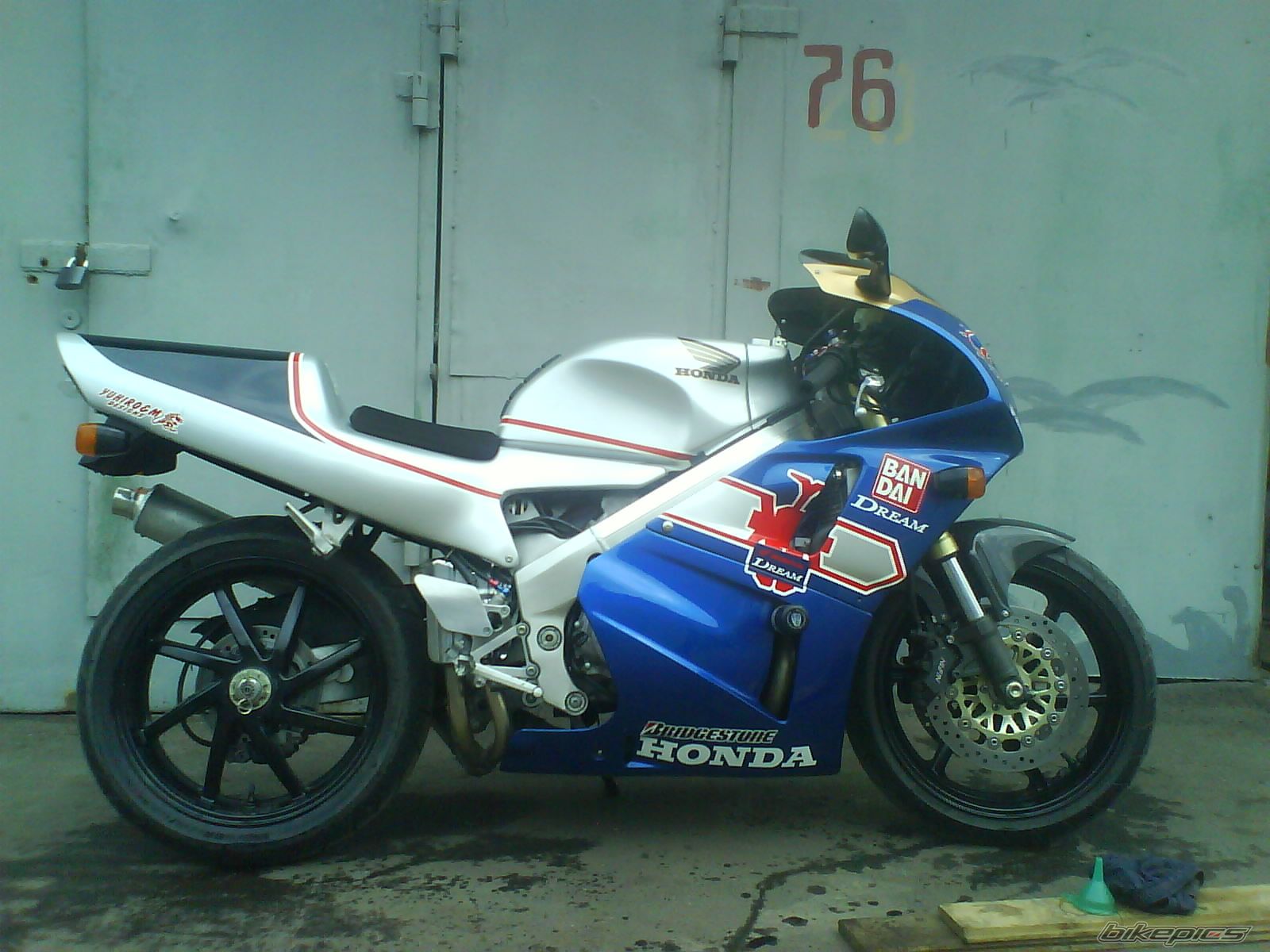 Photo 1643852