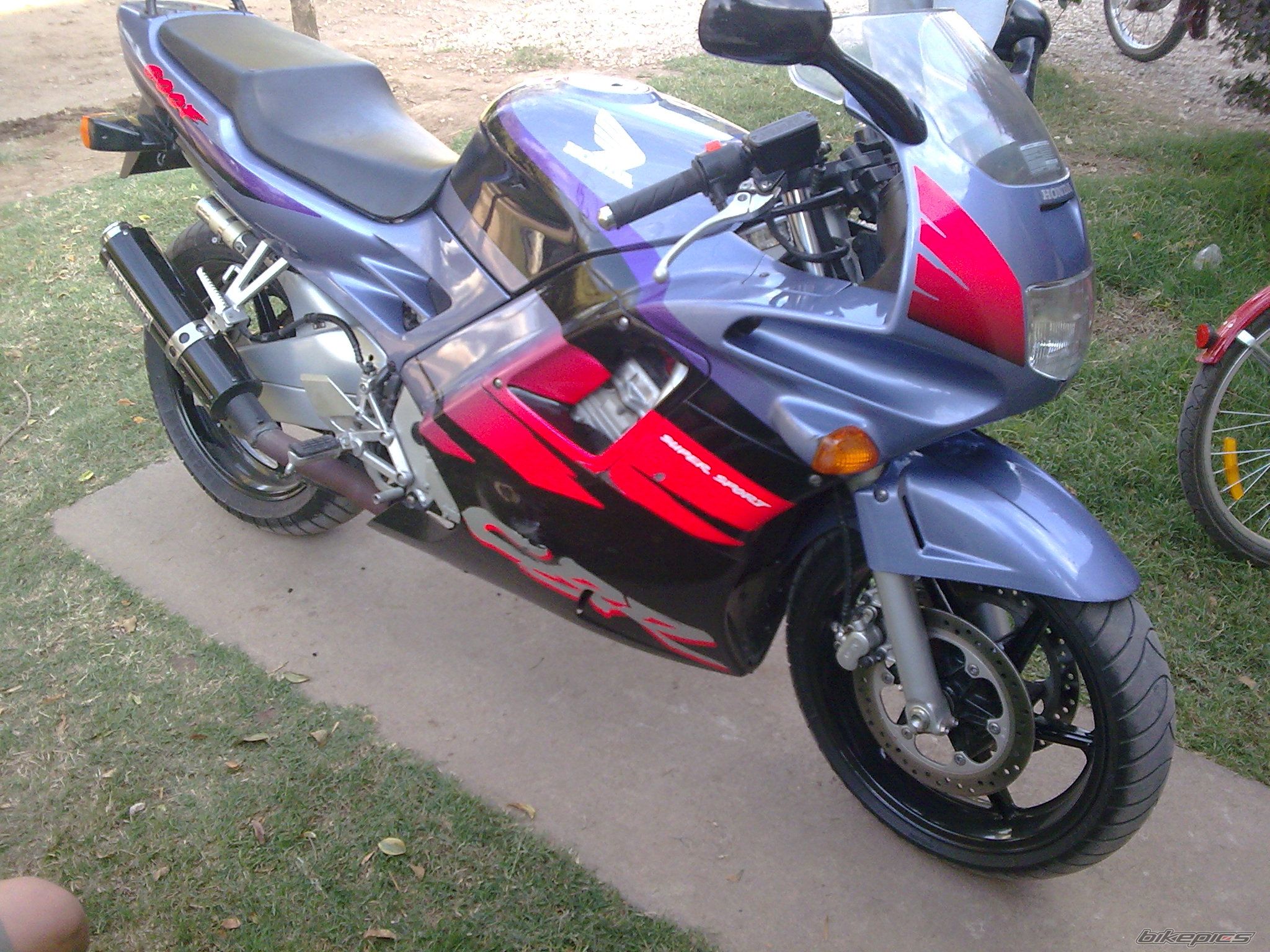 Photo 1645057