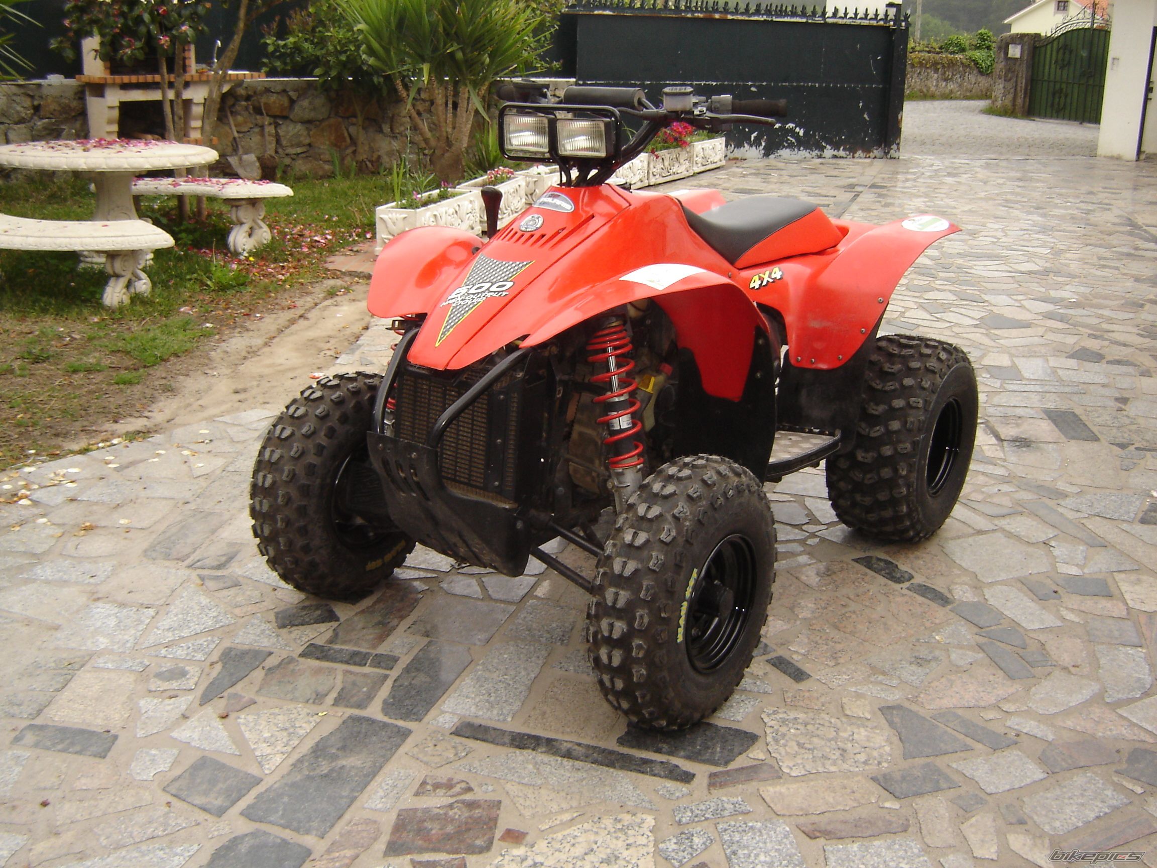 Photo 1645088
