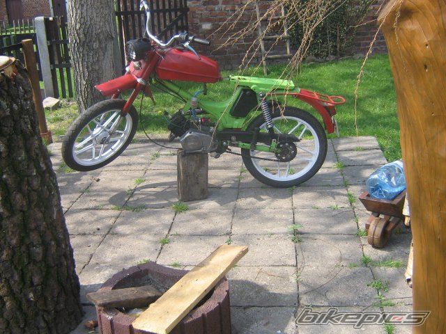 Photo 1645106