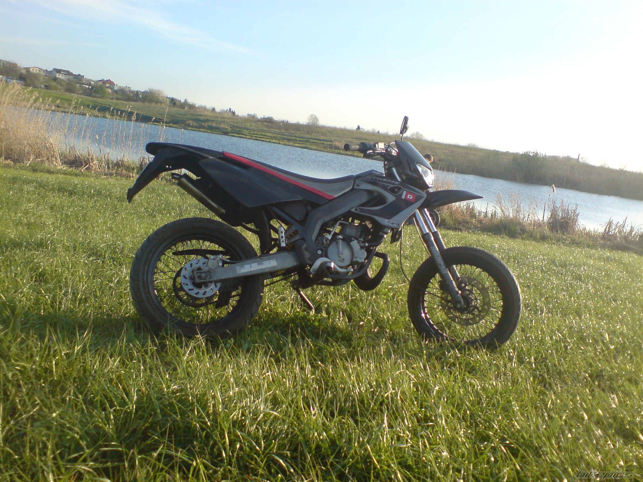 Photo 1645475